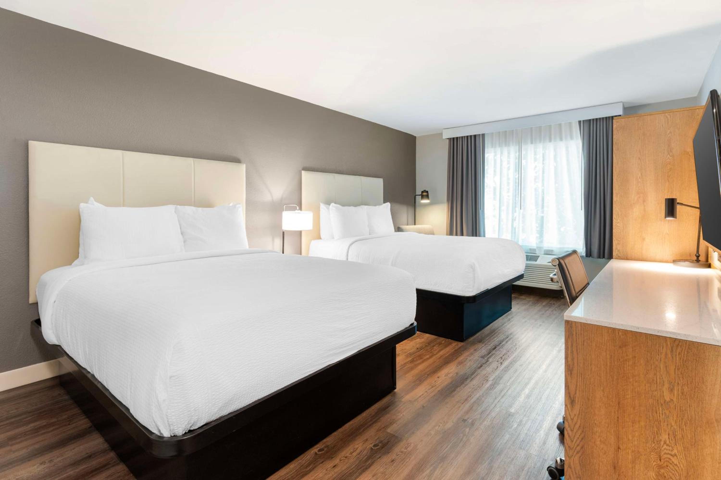 Double Room with Two Double Beds - Non-Smoking - Photo 8