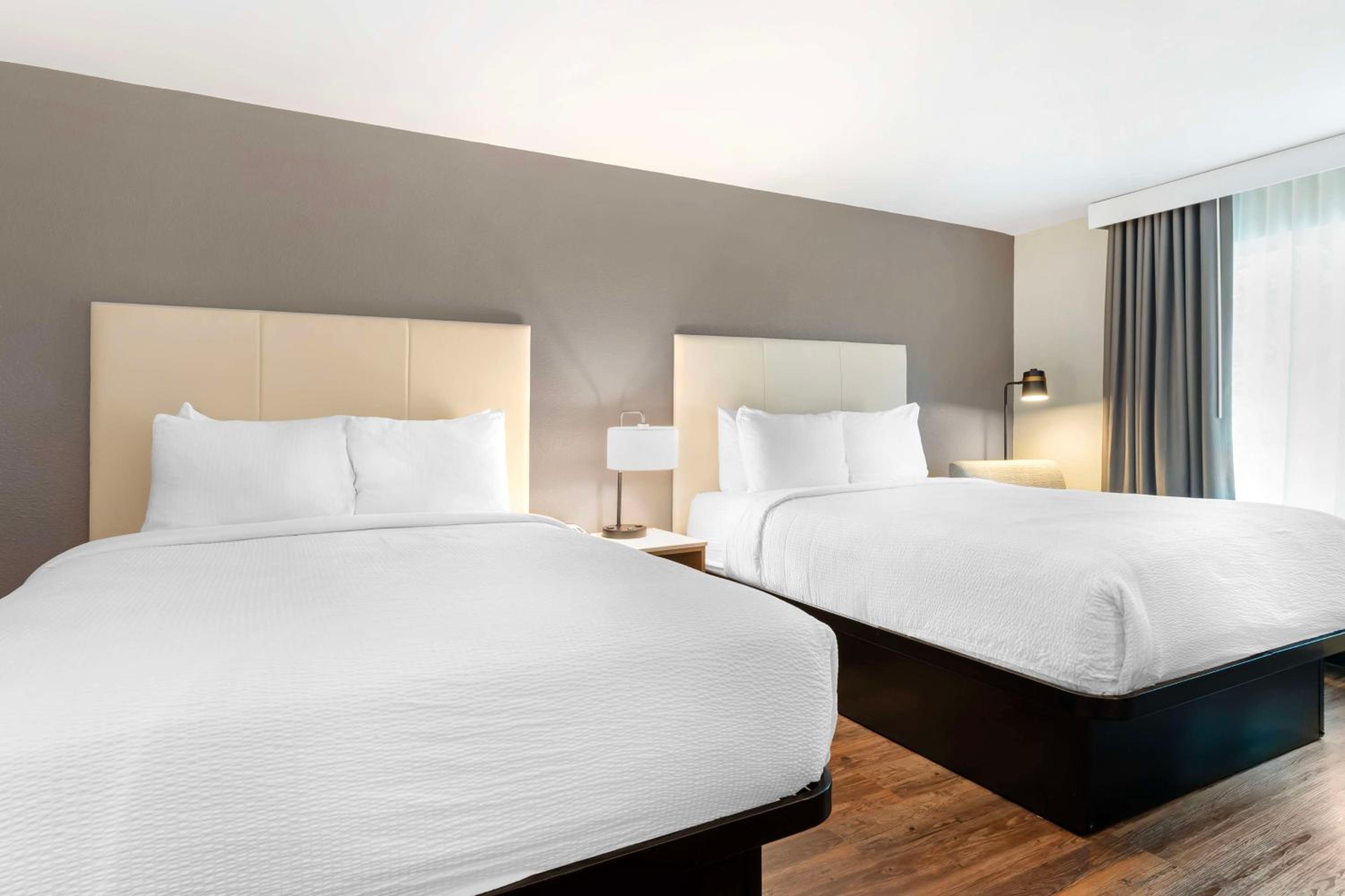 Double Room with Two Double Beds - Non-Smoking - Photo 10