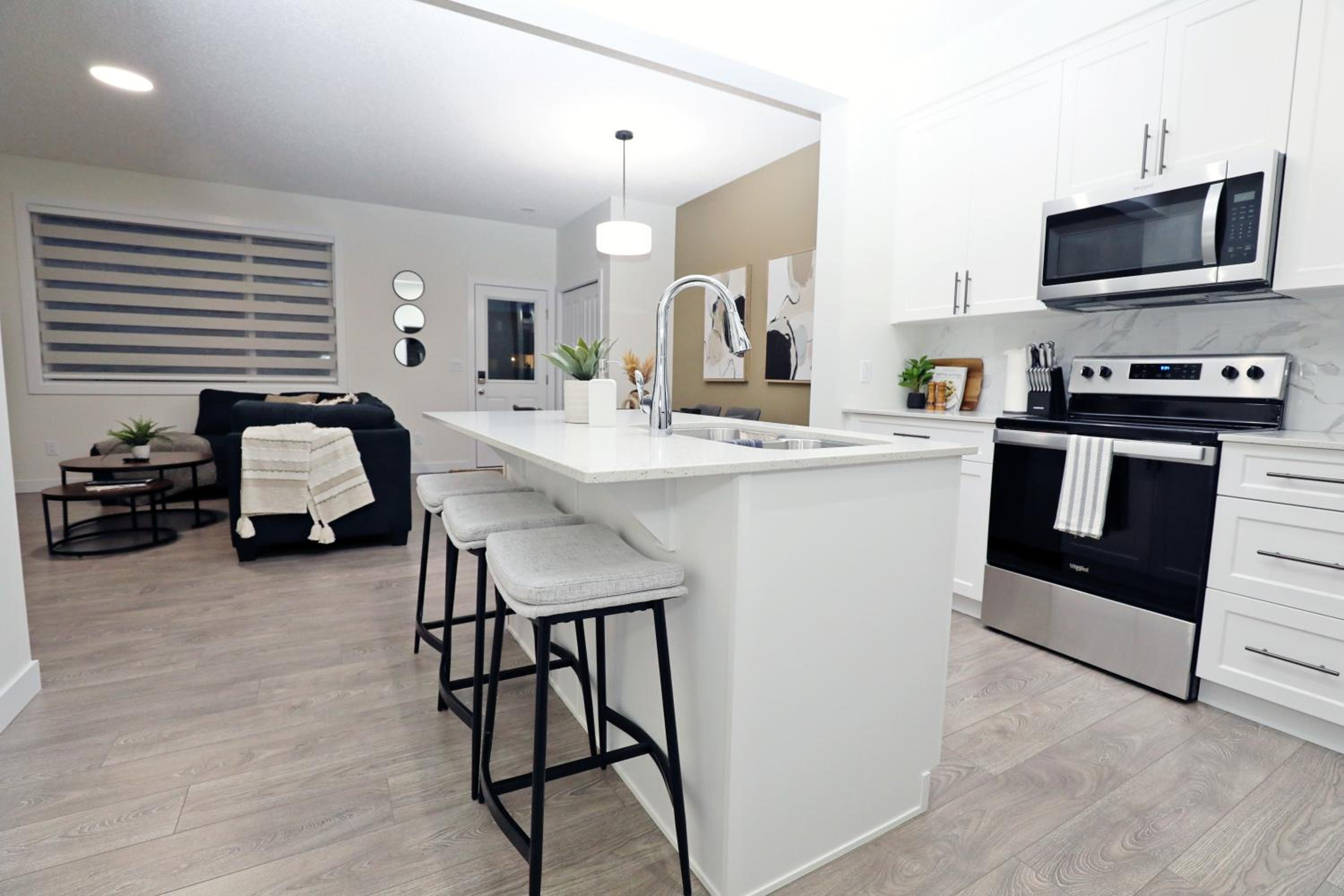 Three-Bedroom House photo 2