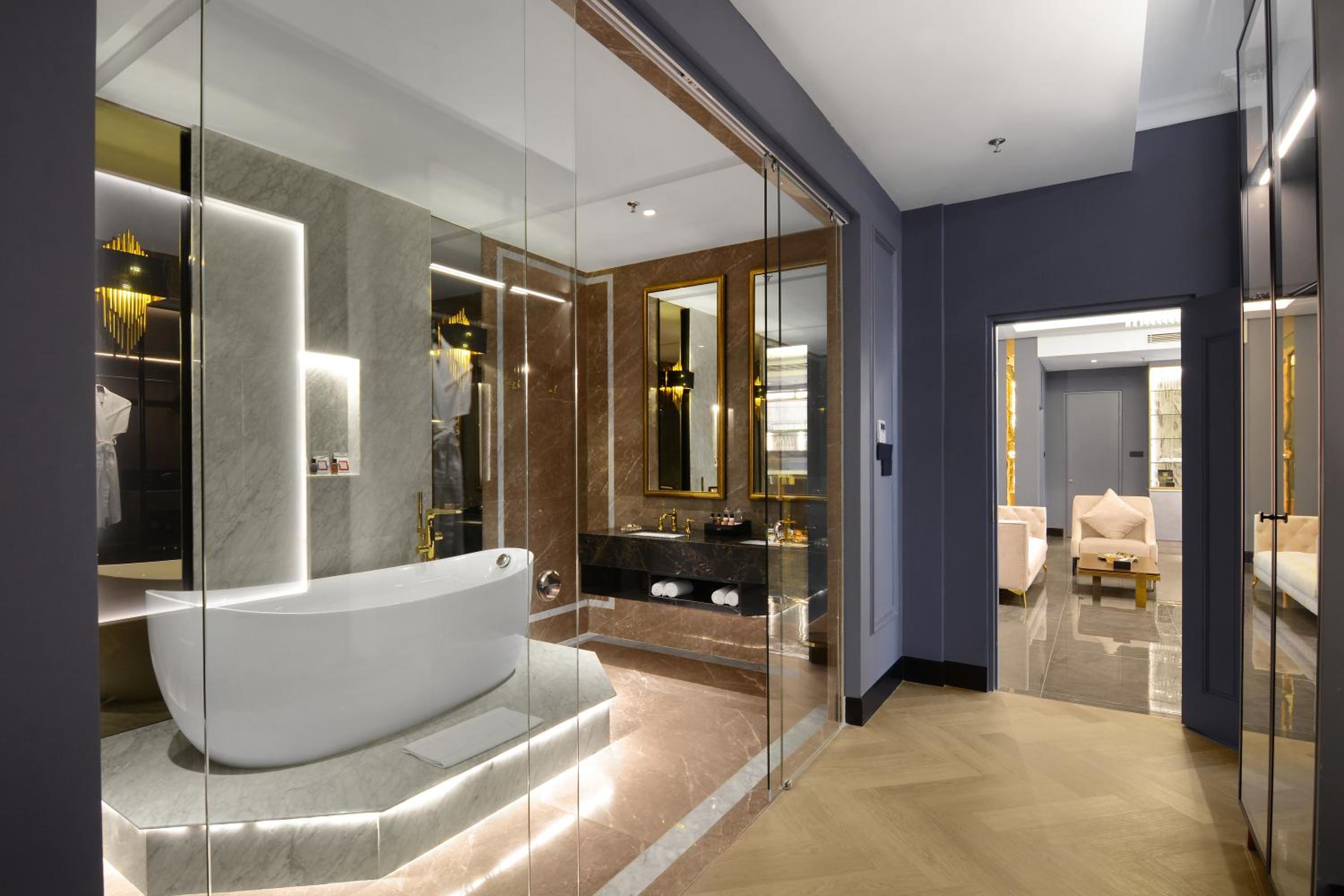 Presidential Suite thumbnail 5