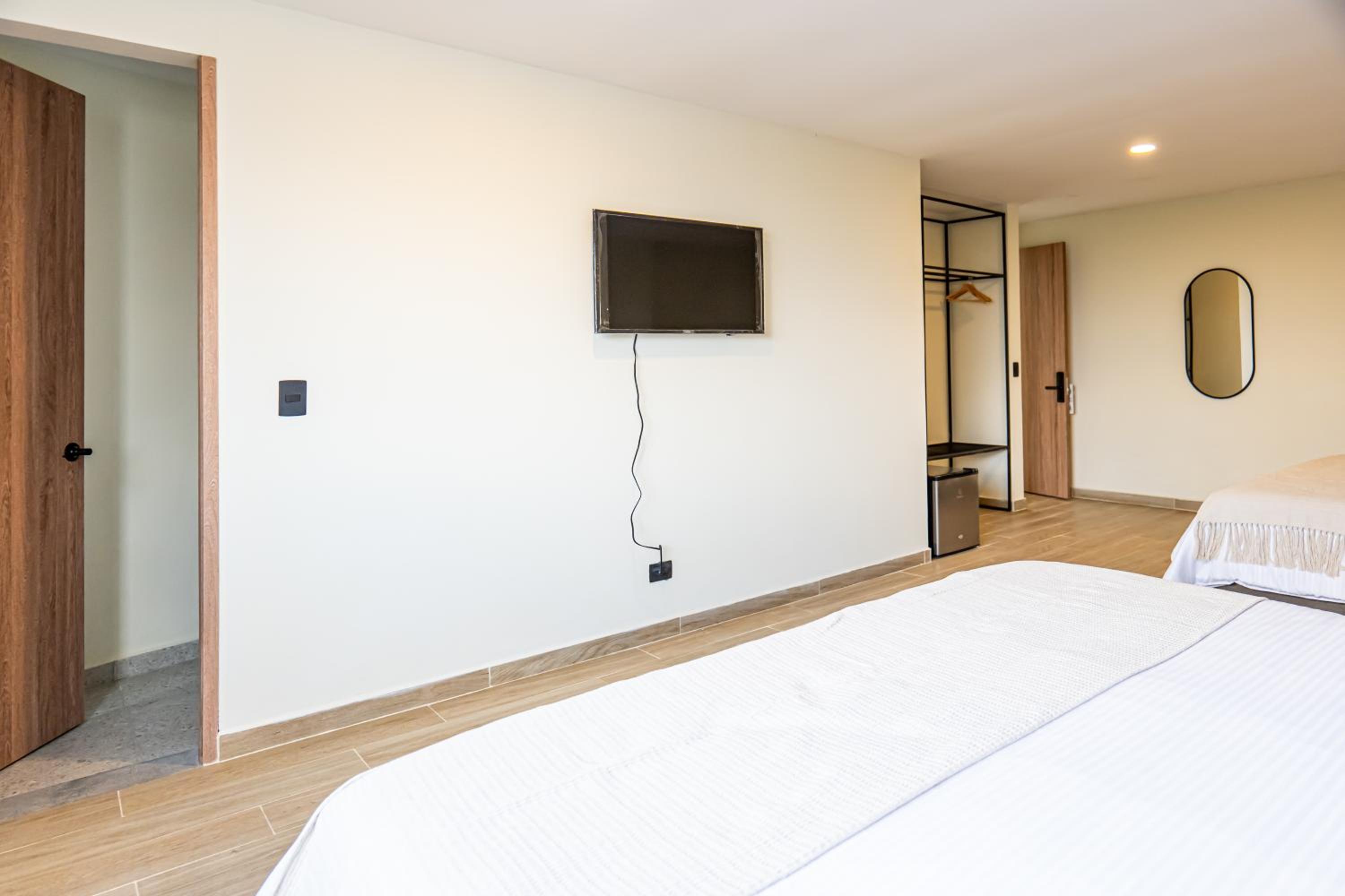 Quadruple Room with Mountain View photo 3