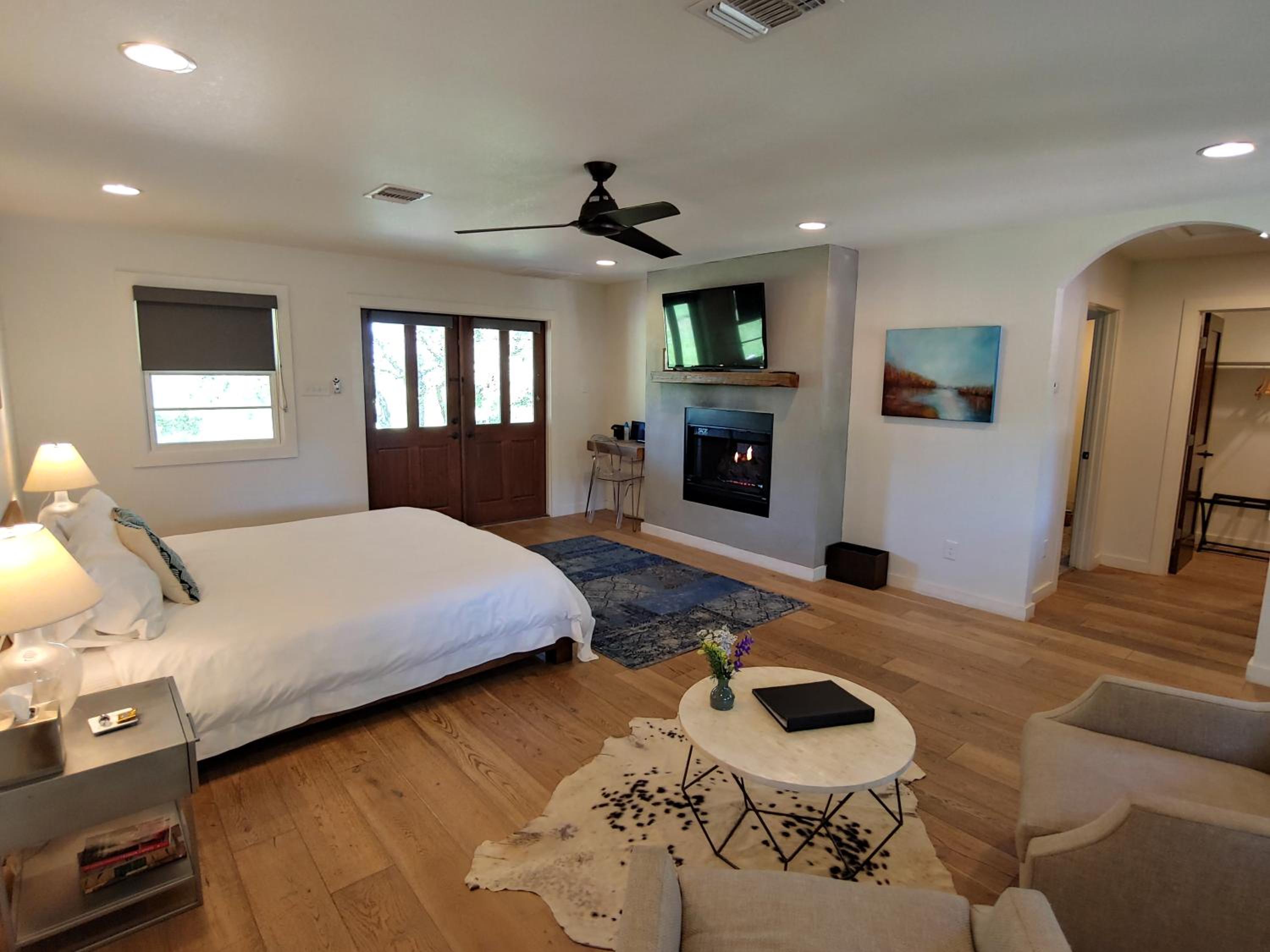 King Studio - Mountain Laurel Cottage
