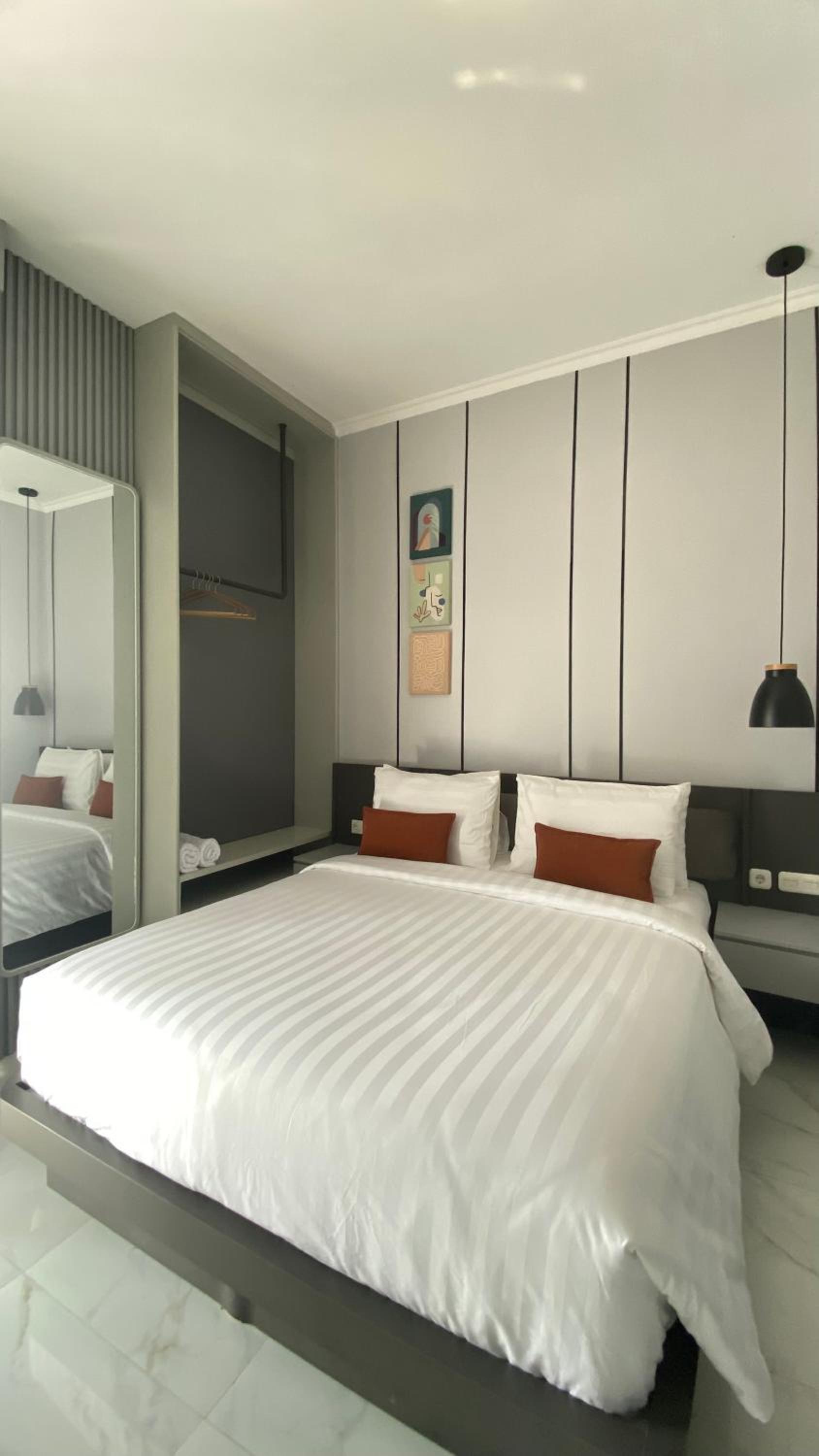 Three-Bedroom Villa photo 3