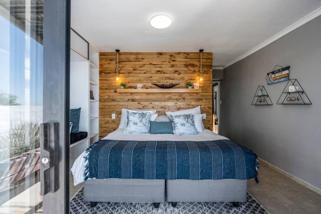 Three-Bedroom House - Photo 72