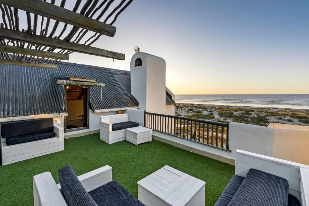 Three-Bedroom House - Photo 70
