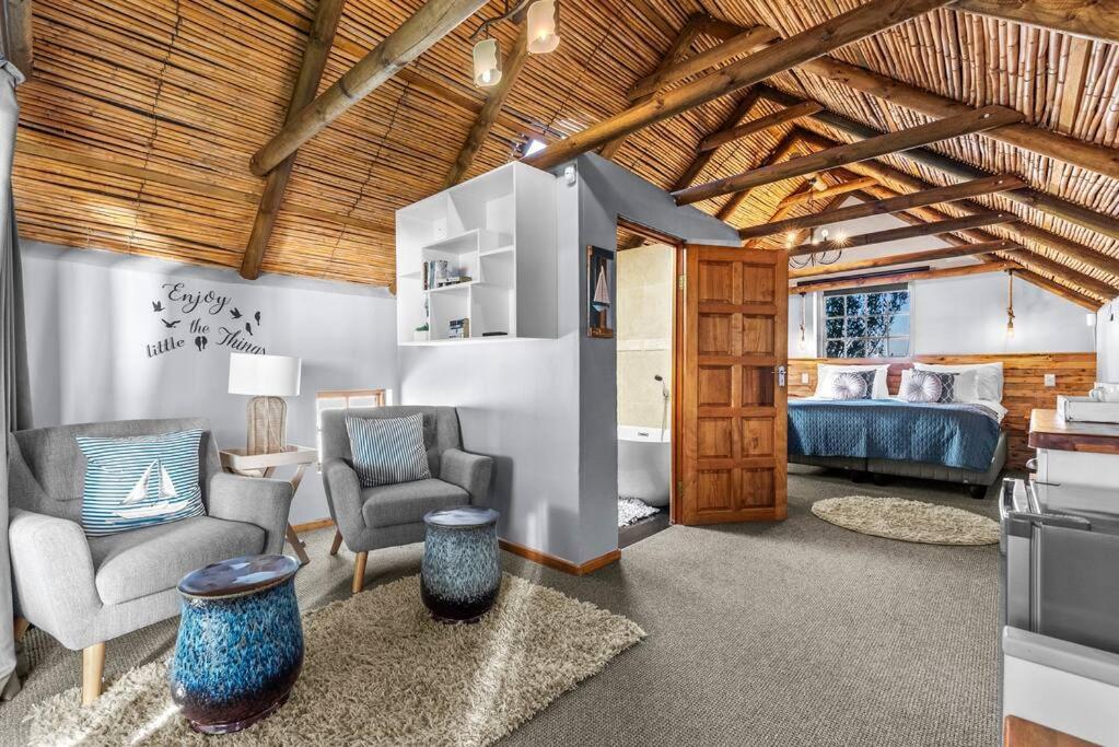 Three-Bedroom House - Photo 93