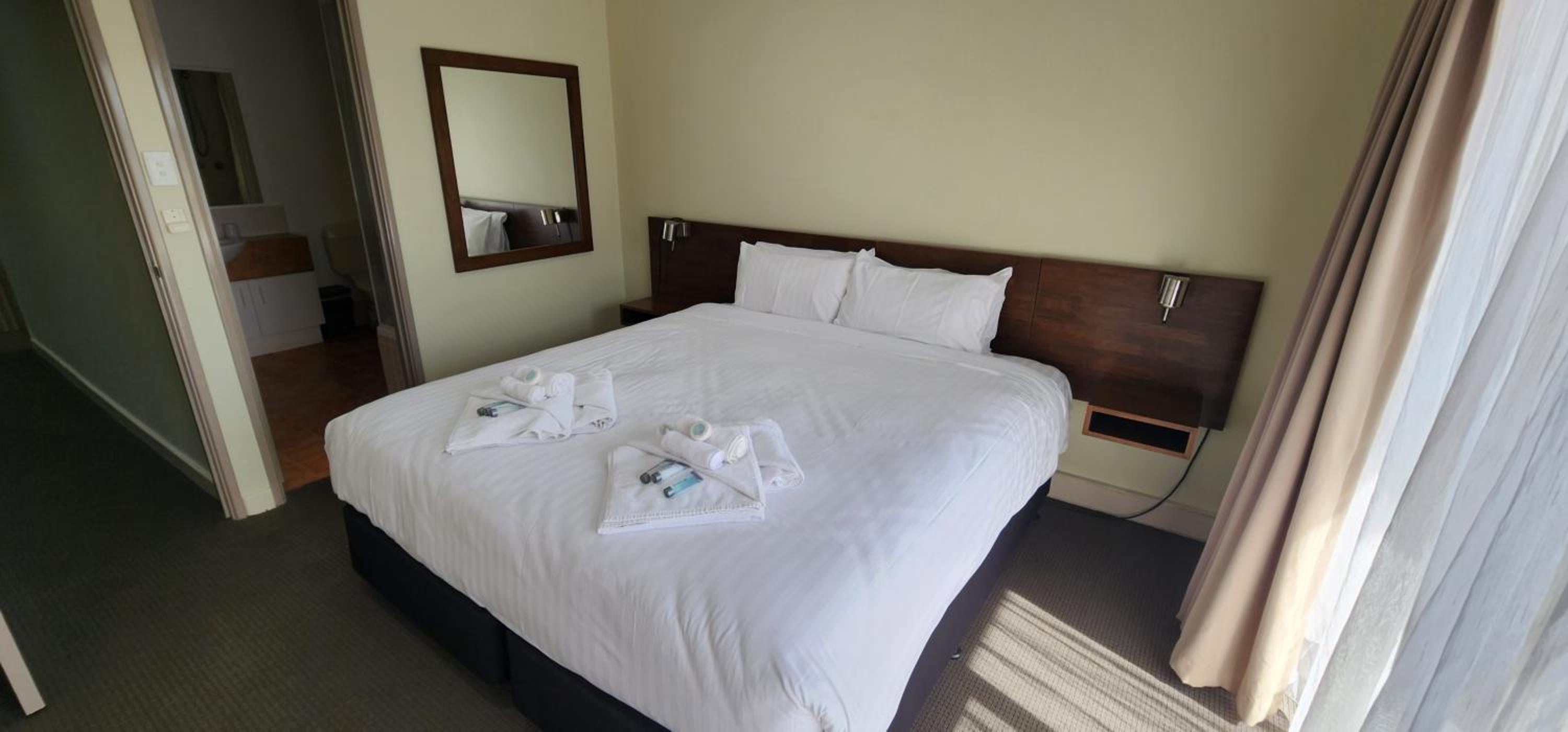 Two-Bedroom Apartment with Balcony and Terrace photo 1