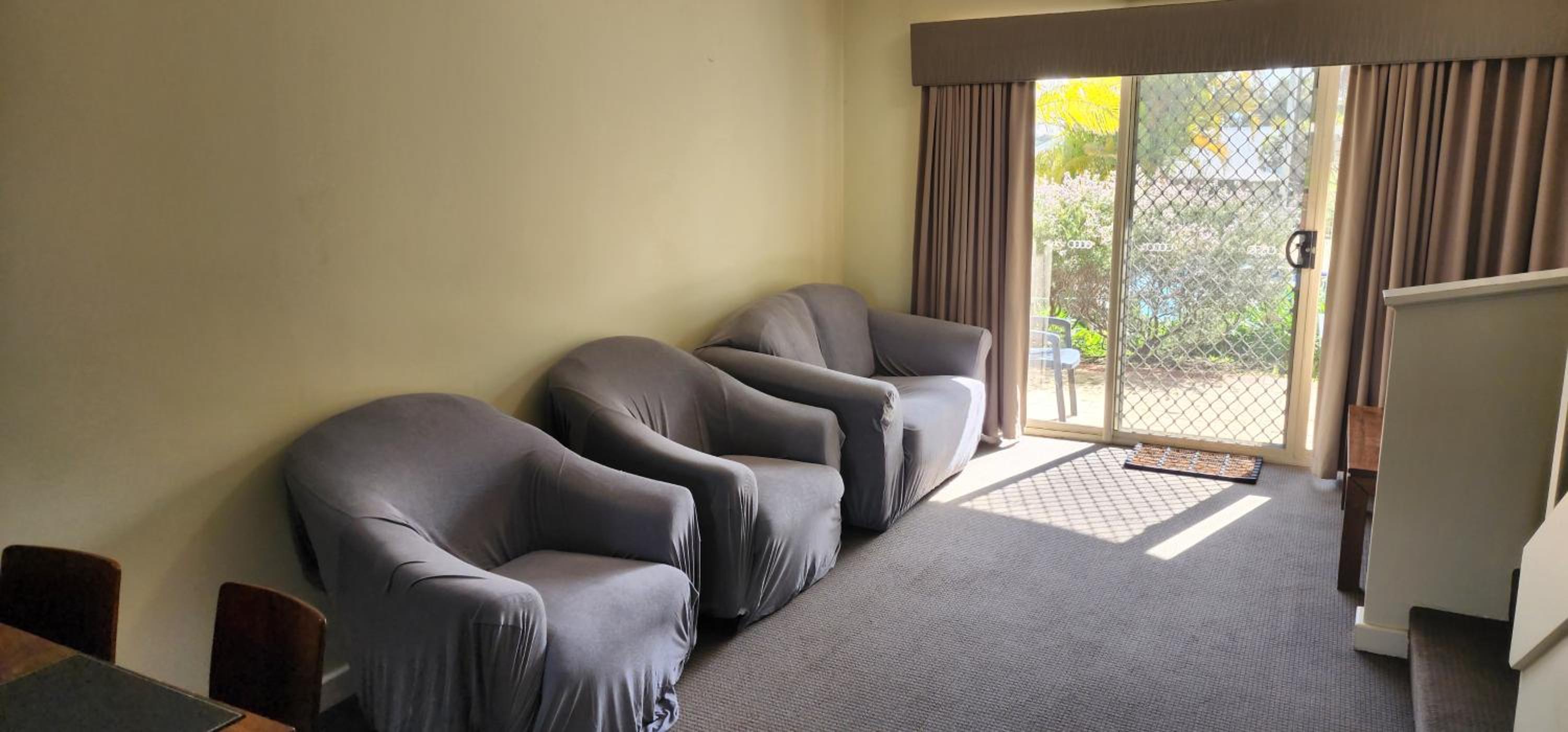 Two-Bedroom Apartment with Balcony and Terrace photo 2