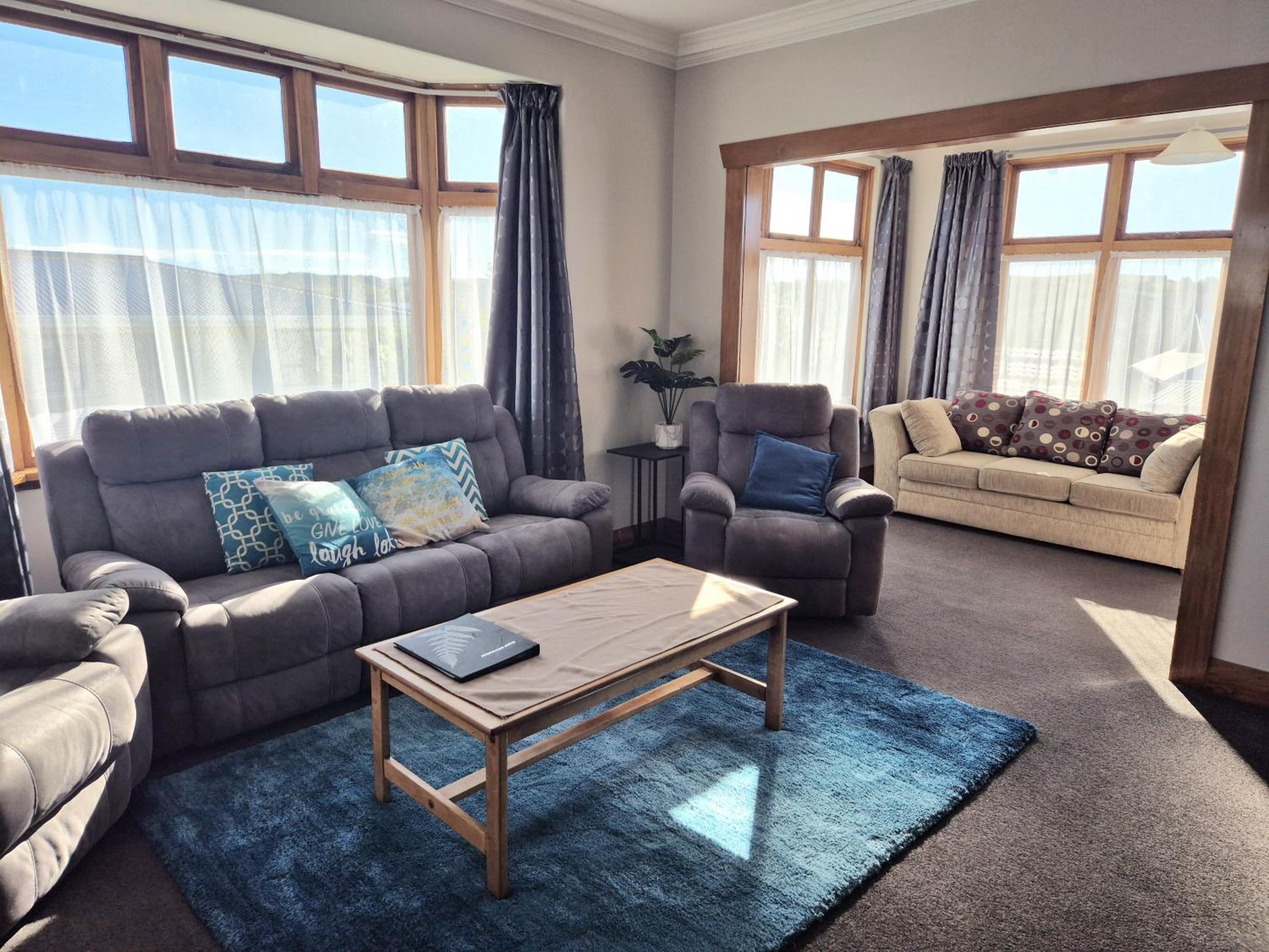 Two-Bedroom House - Photo 18