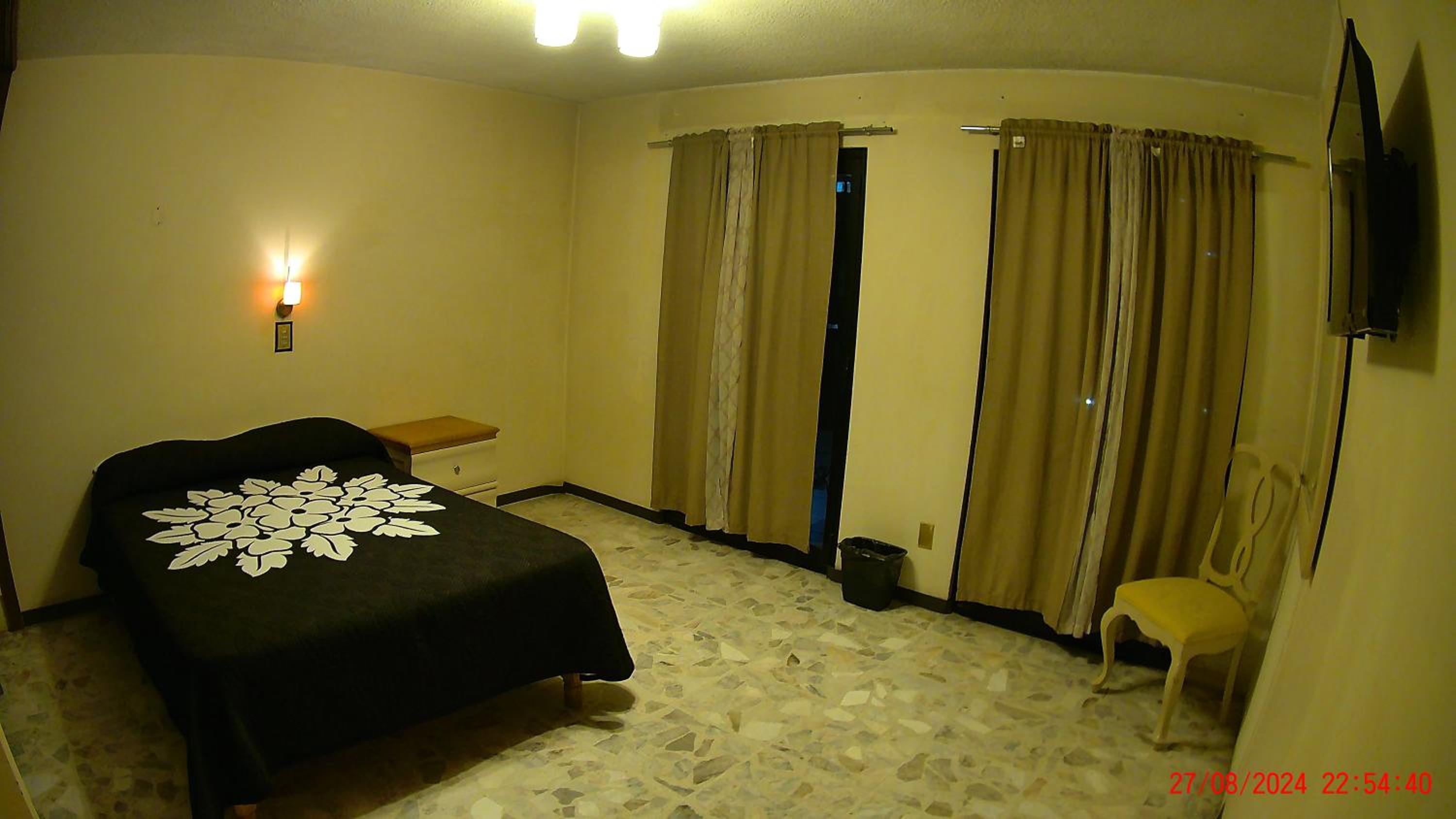 Double Room with Private Bathroom photo 3