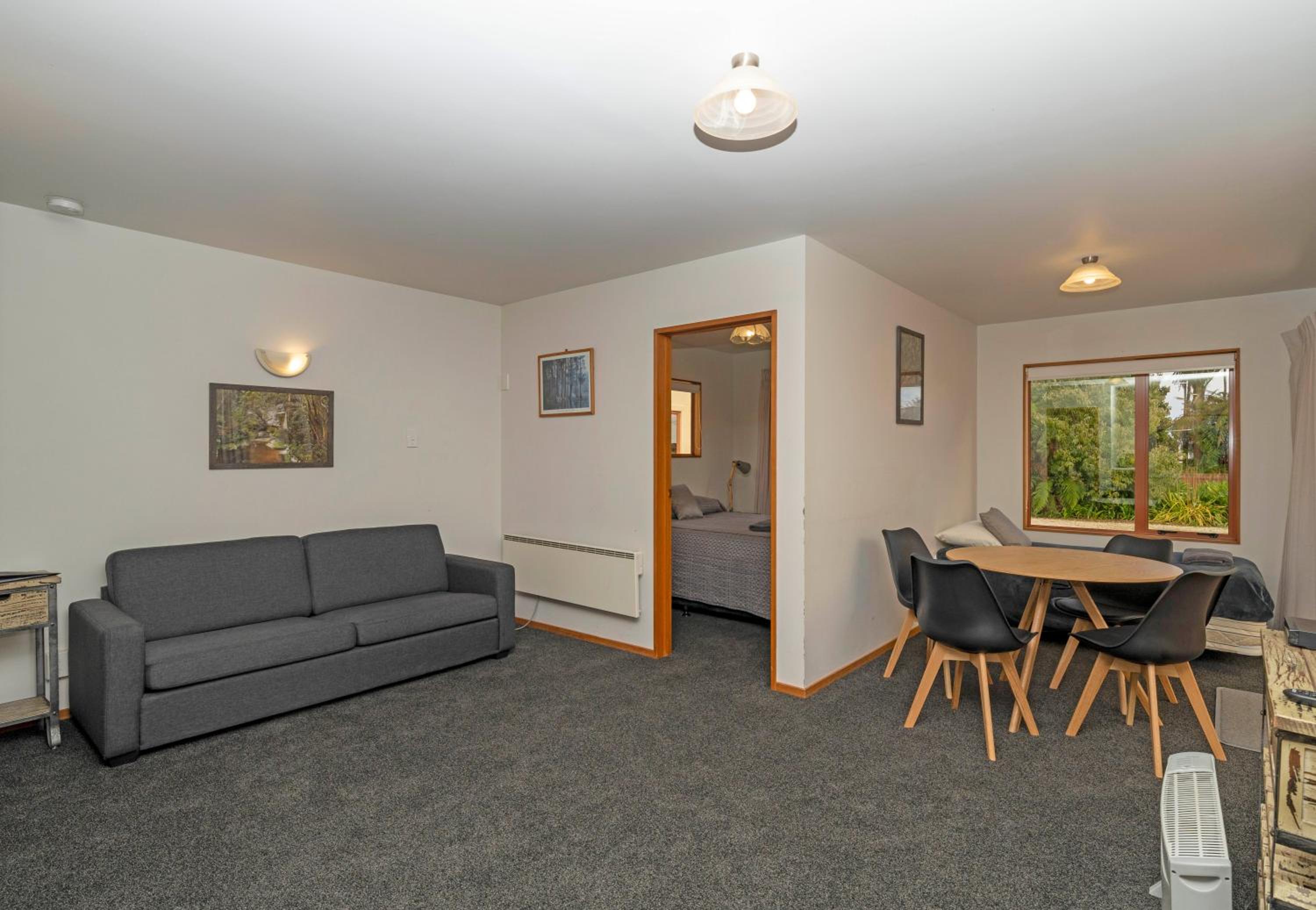 Two-Bedroom Cottage photo 3