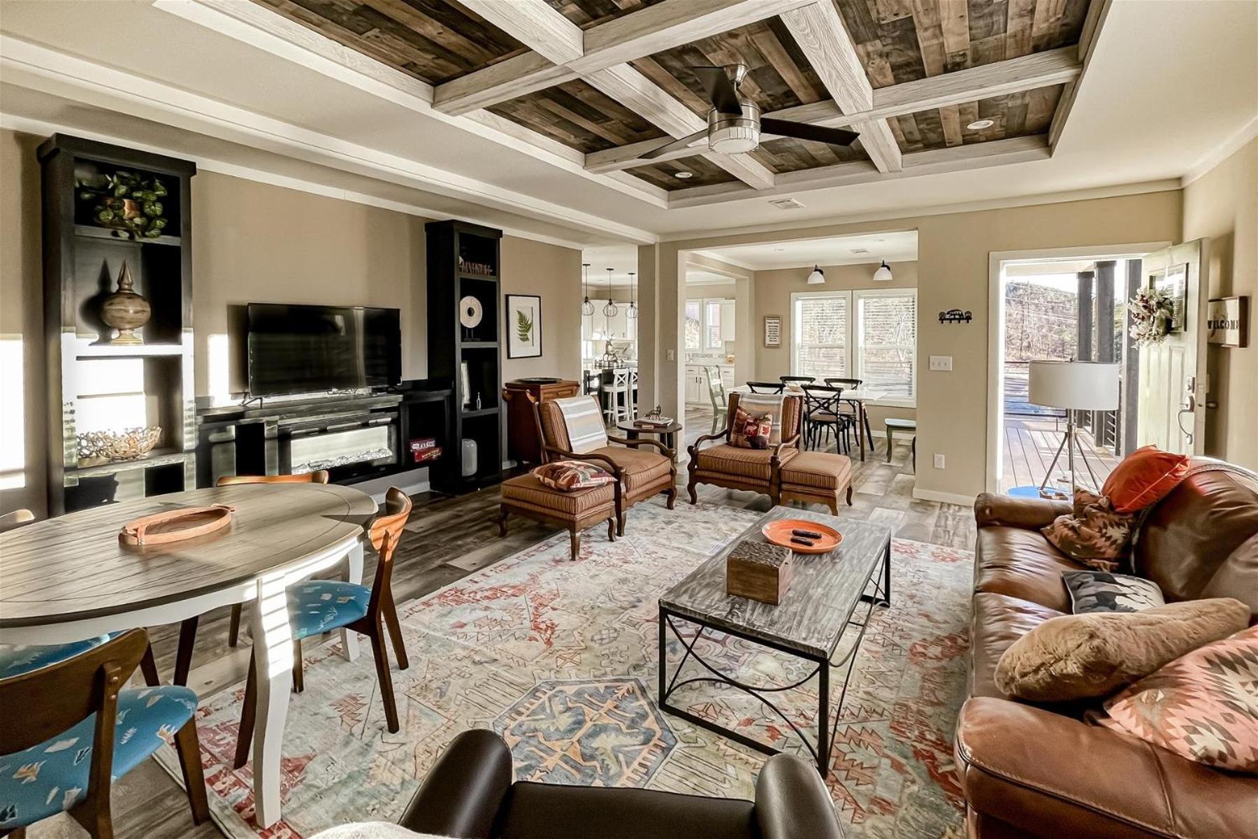 Three-Bedroom Vacation Home  photo 1