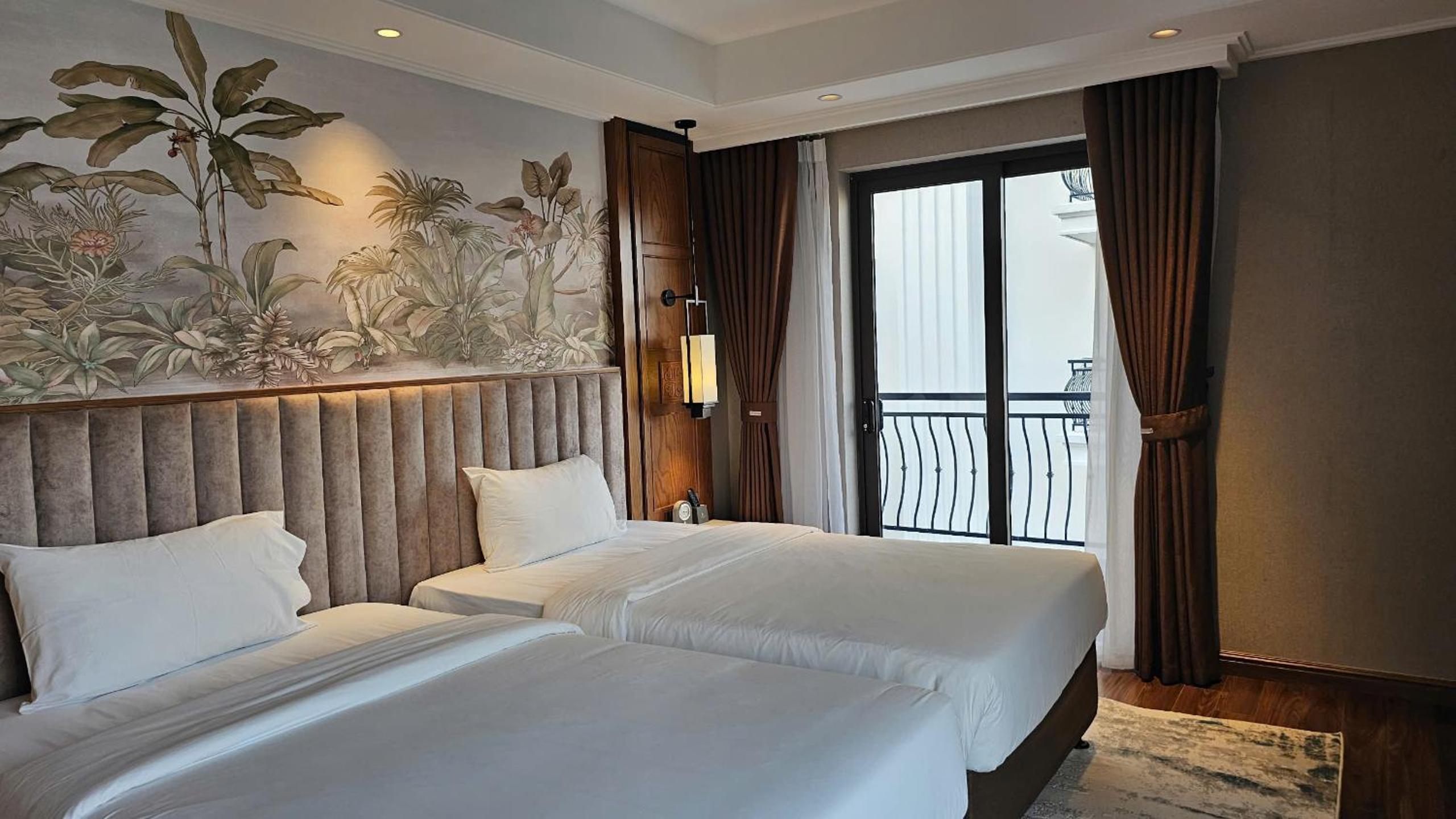 Deluxe Twin Room - Photo 1
