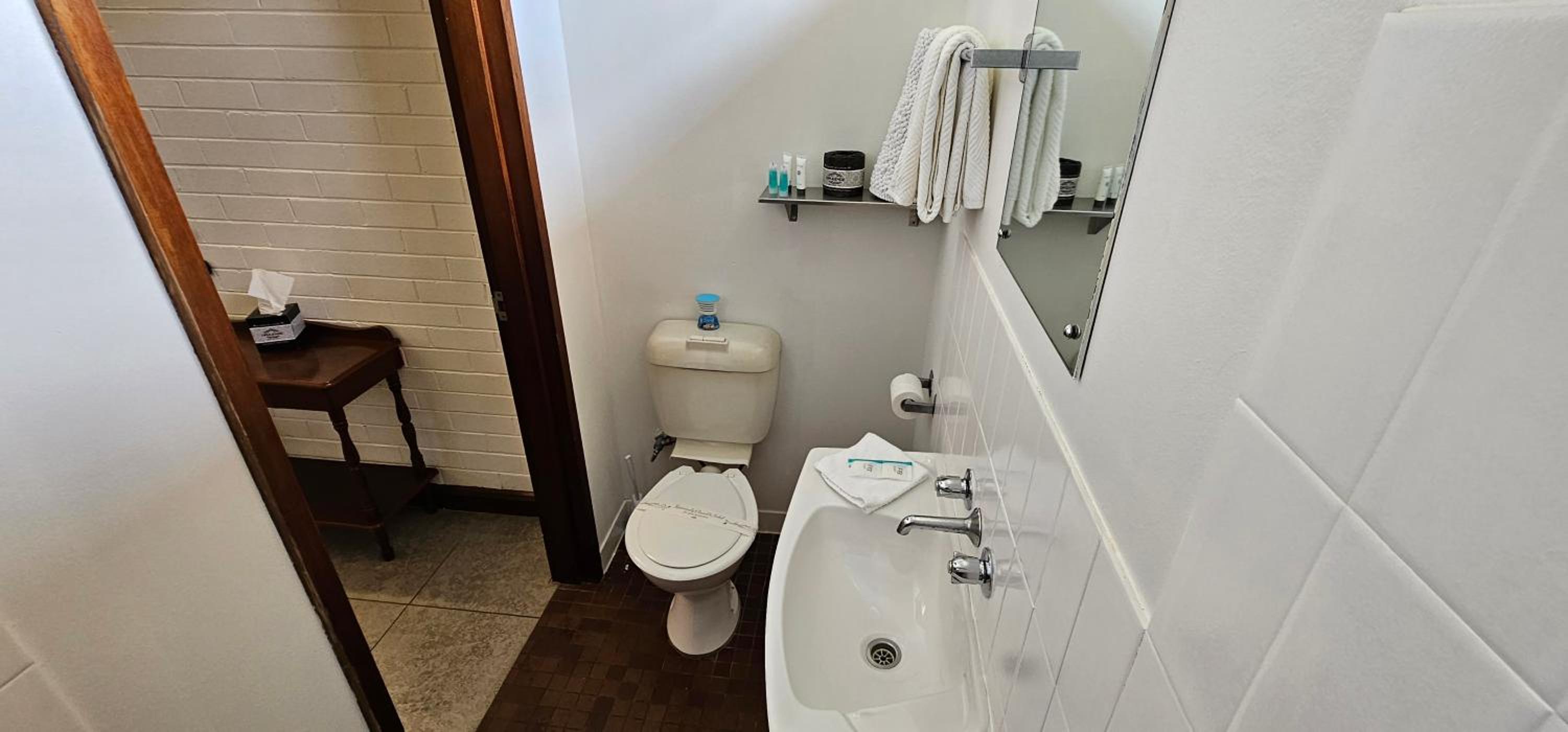 Single Room photo 2