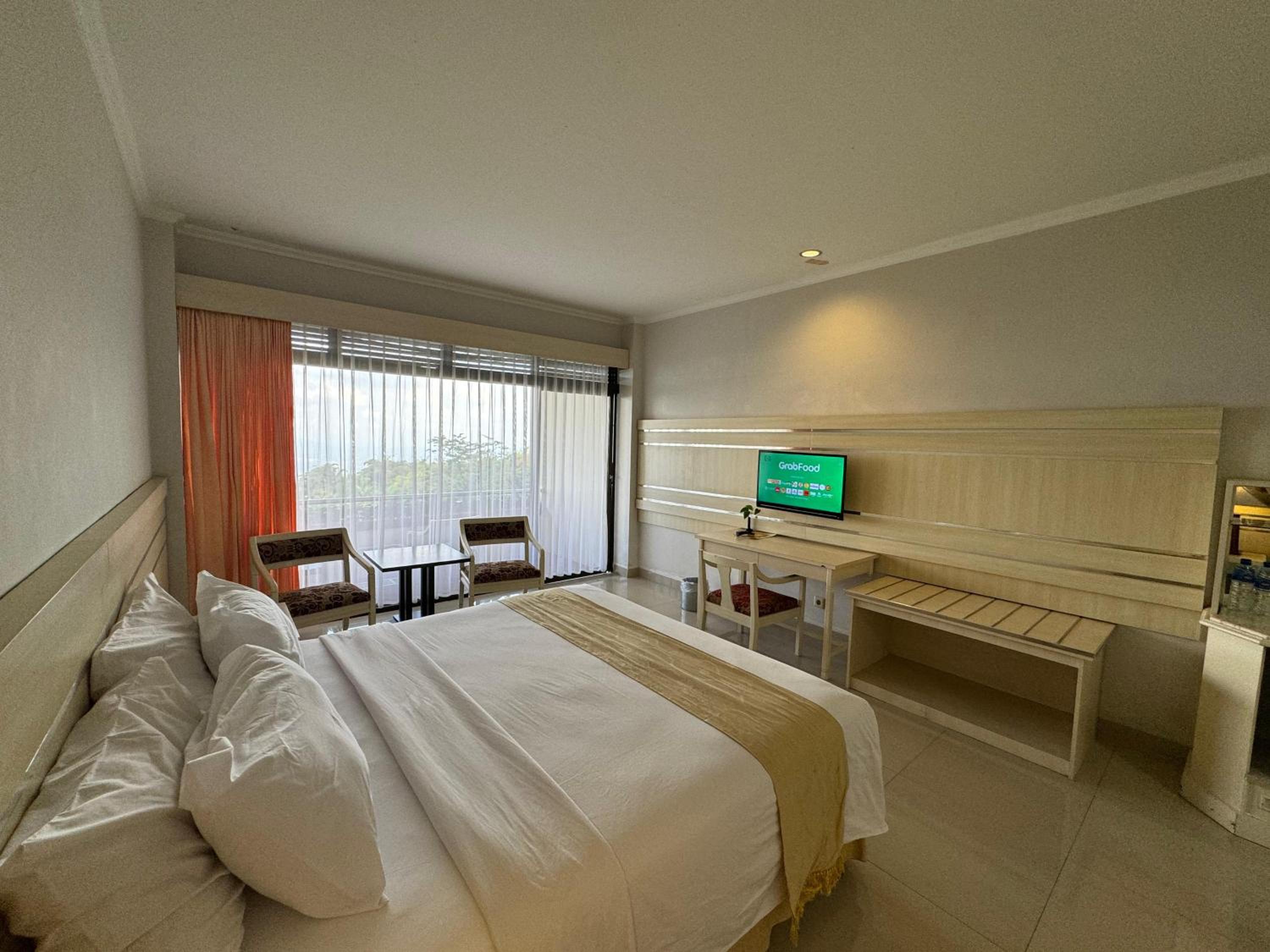Deluxe Double or Twin Room photo 2