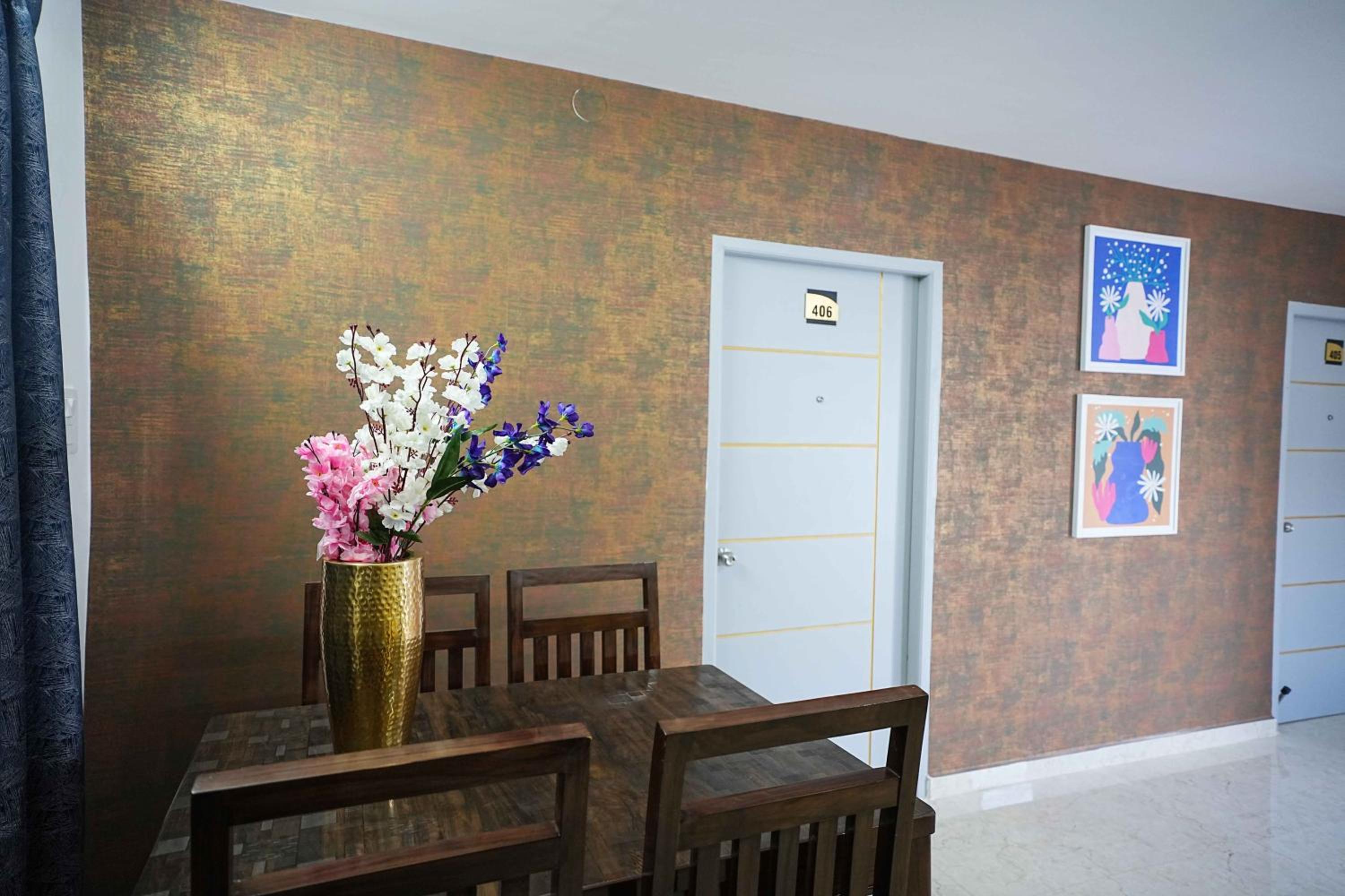 Two-Bedroom Apartment - Photo 16