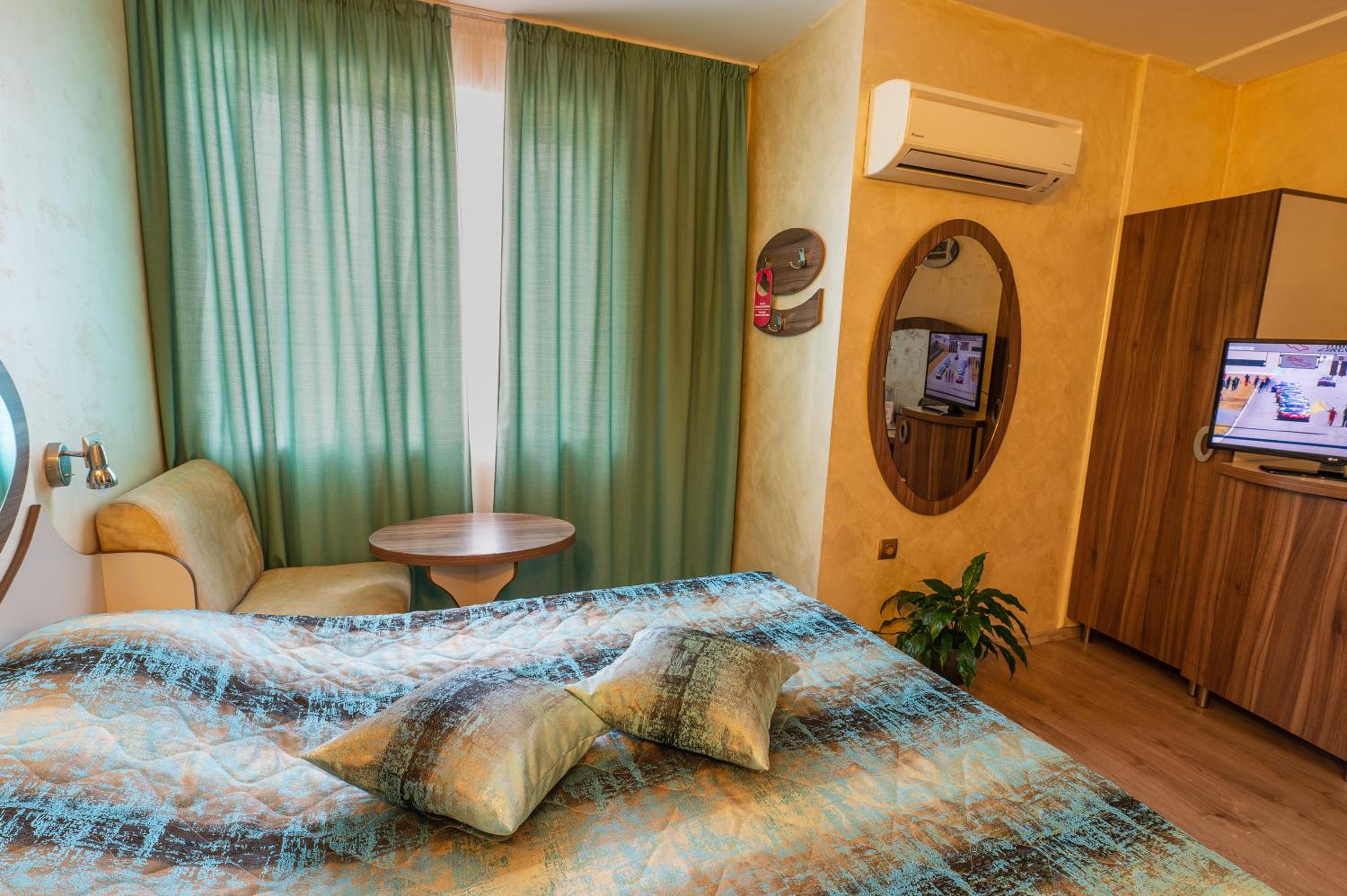 Double or Twin Room - Photo 45