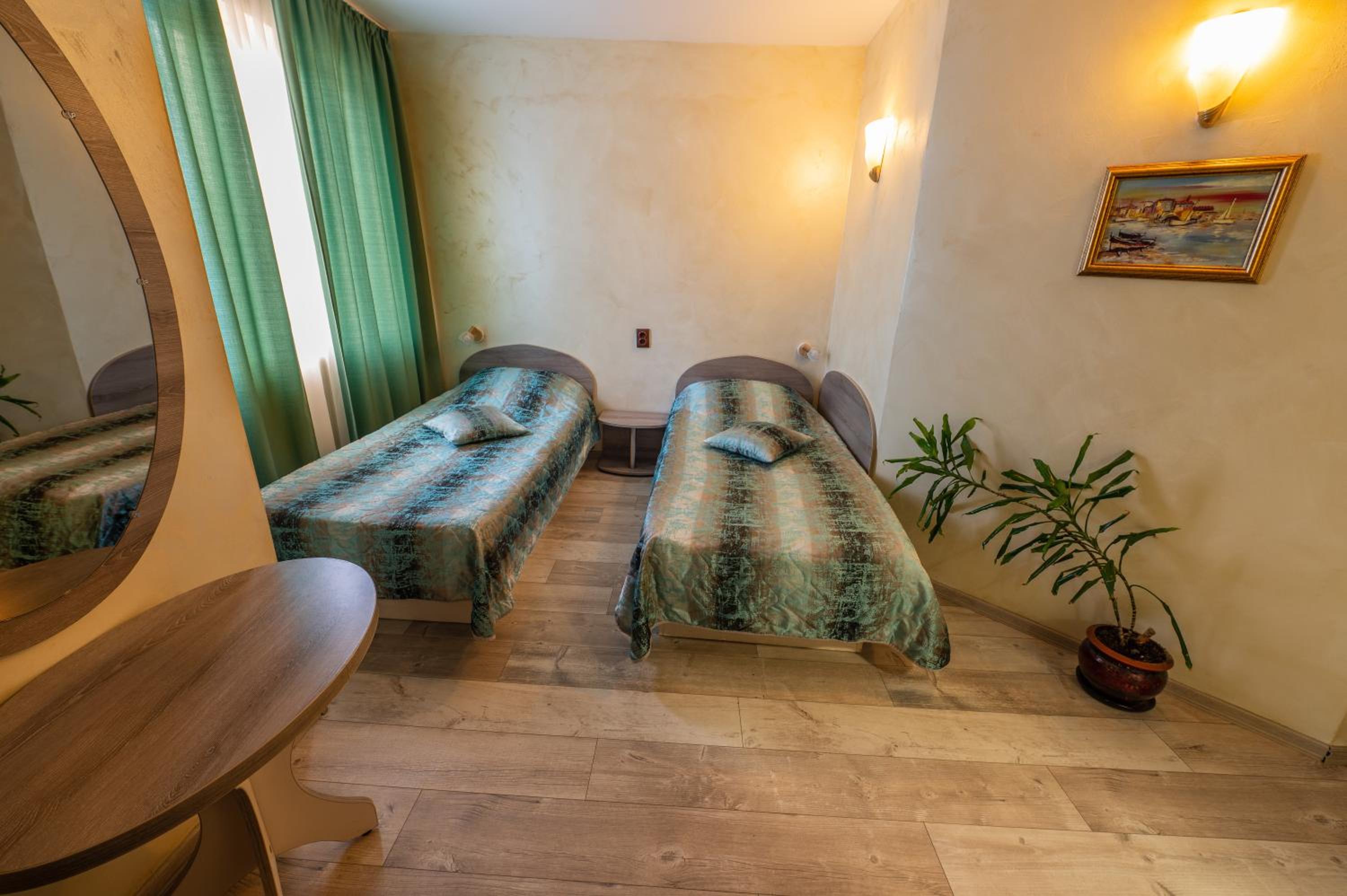 Double or Twin Room - Photo 19