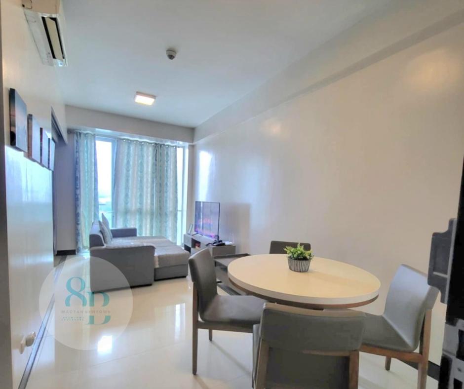 Studio Apartment with Balcony