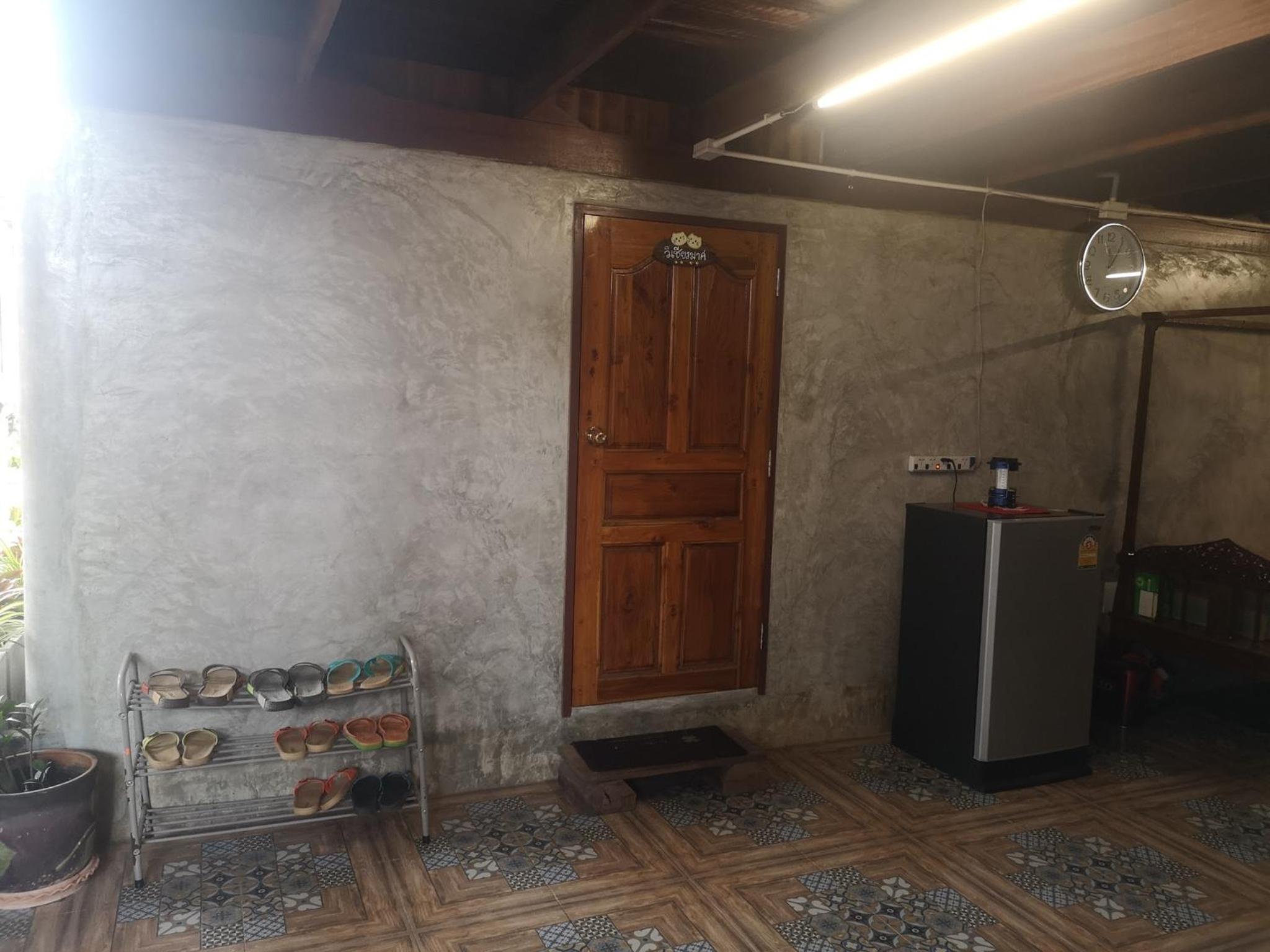 6-Bed Mixed Dormitory Room photo 2