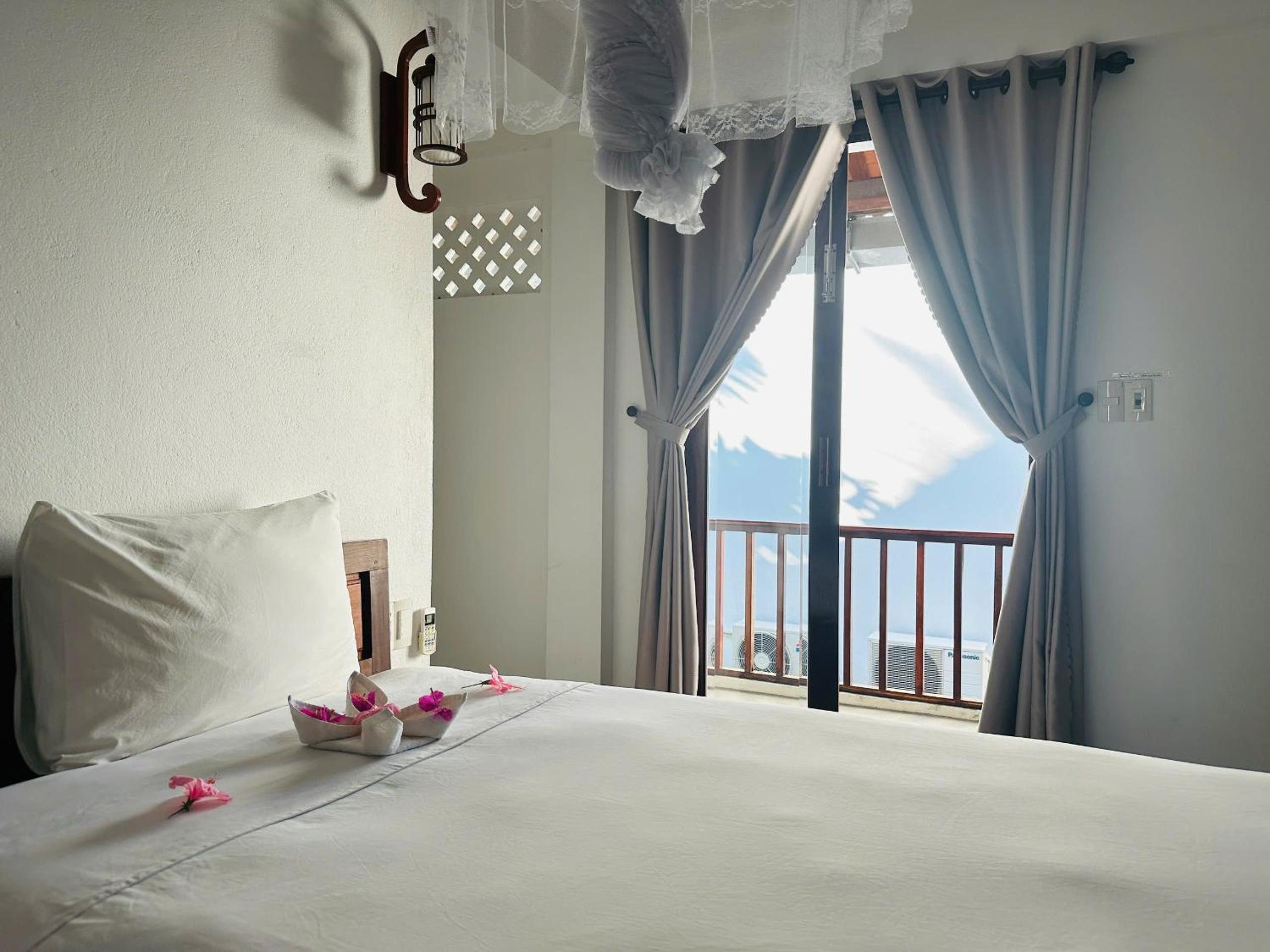 Twin Room with Balcony photo 1