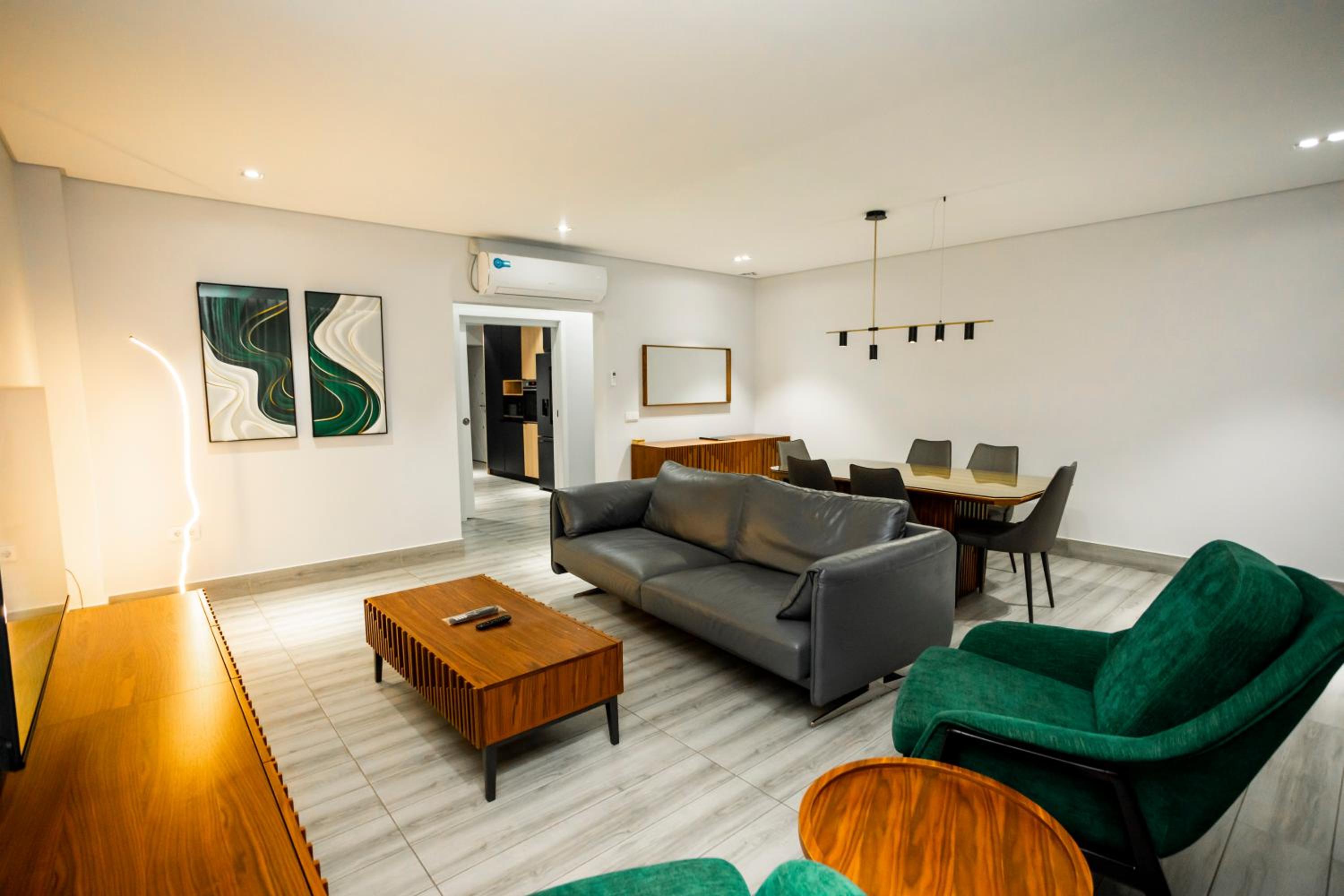 Two-Bedroom Deluxe Apartment
