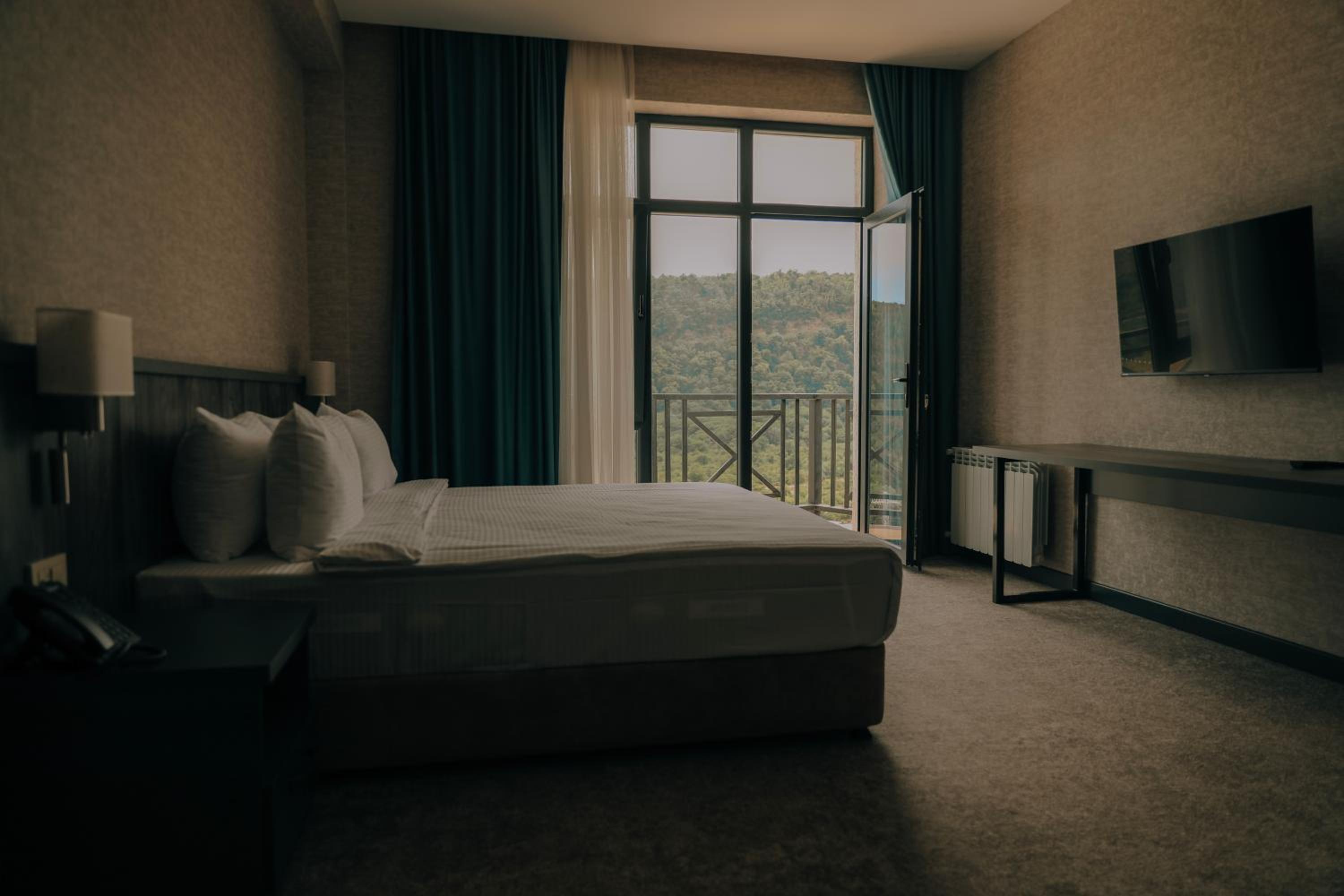 Suite with Balcony photo 3
