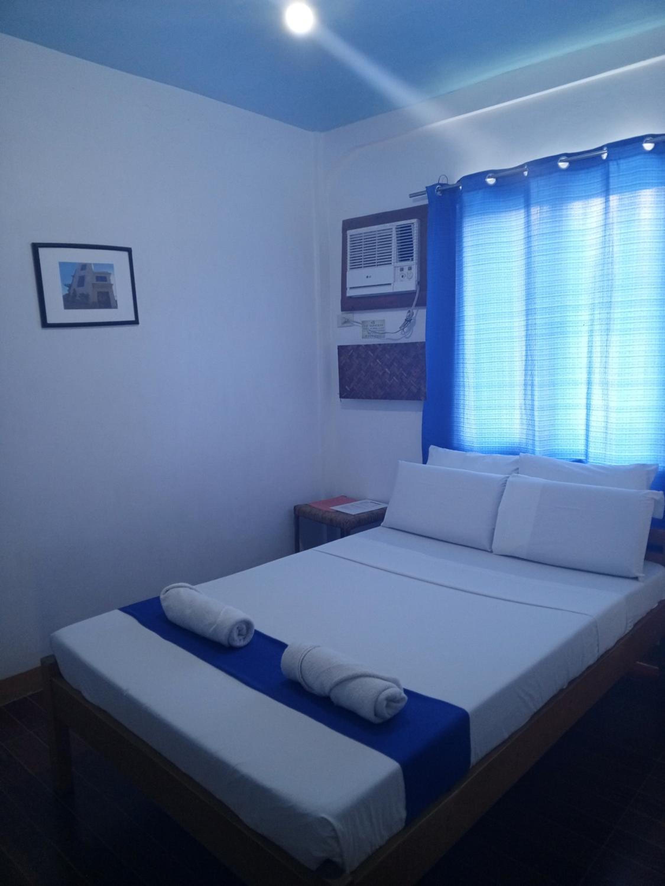 Deluxe Room - Photo 5