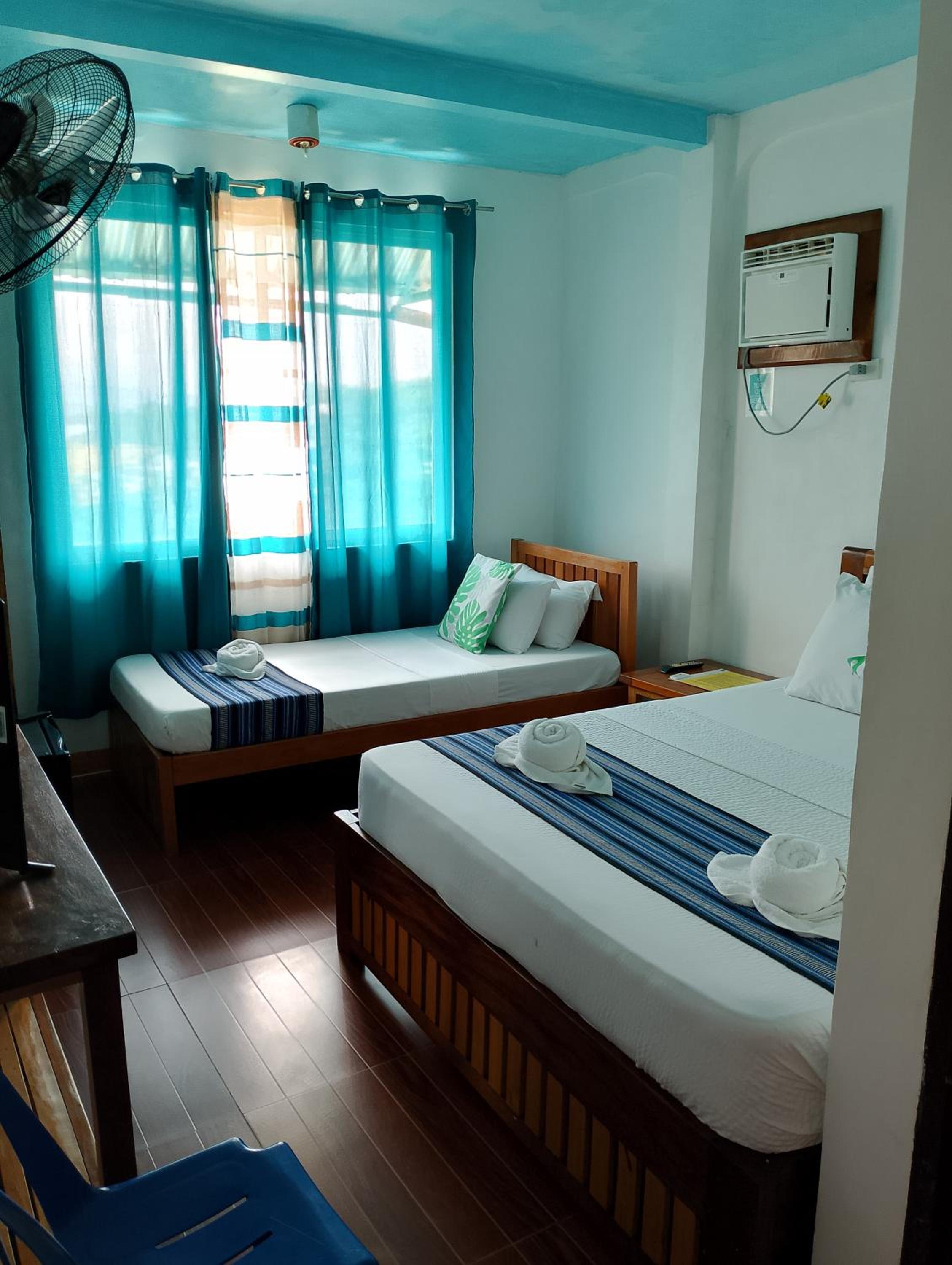 Triple Room with Sea View - Photo 1