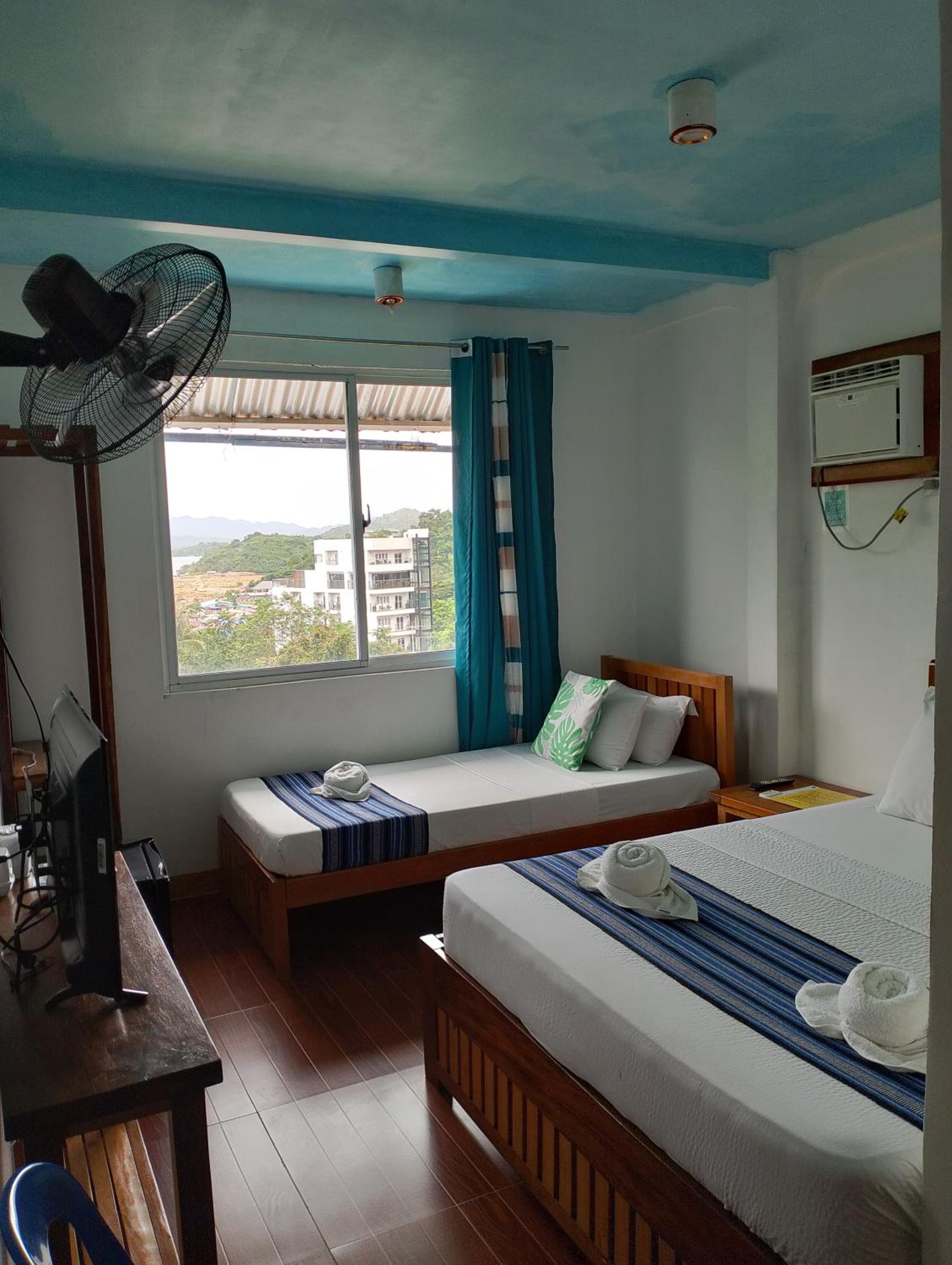 Triple Room with Sea View - Photo 2