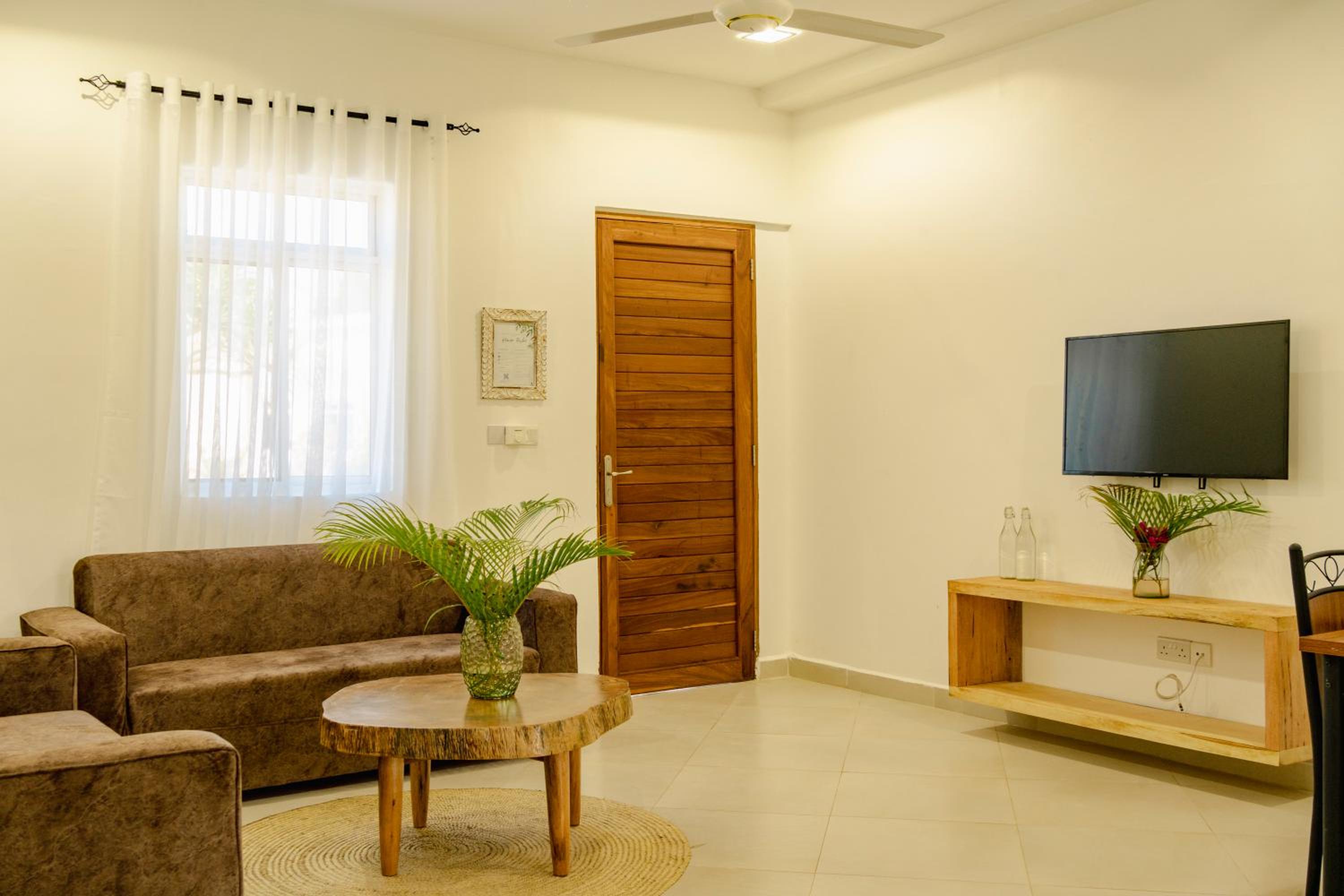 Villa - Beach Front photo 2