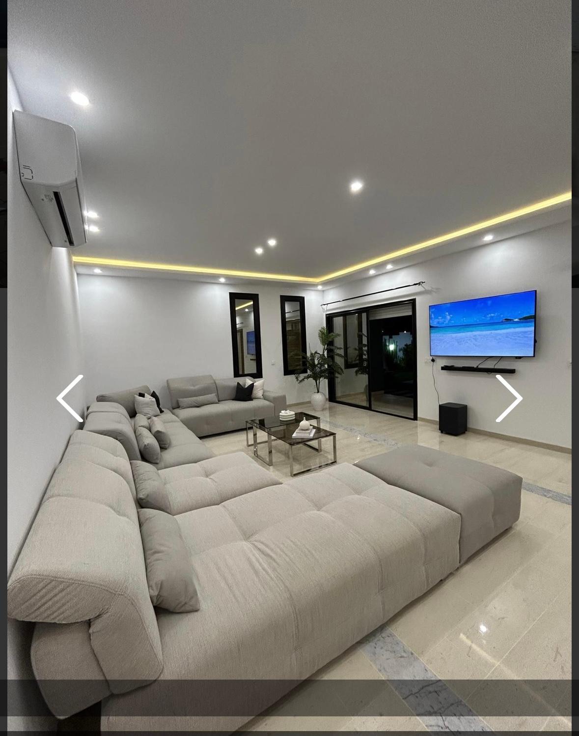 Three-Bedroom Villa photo 3