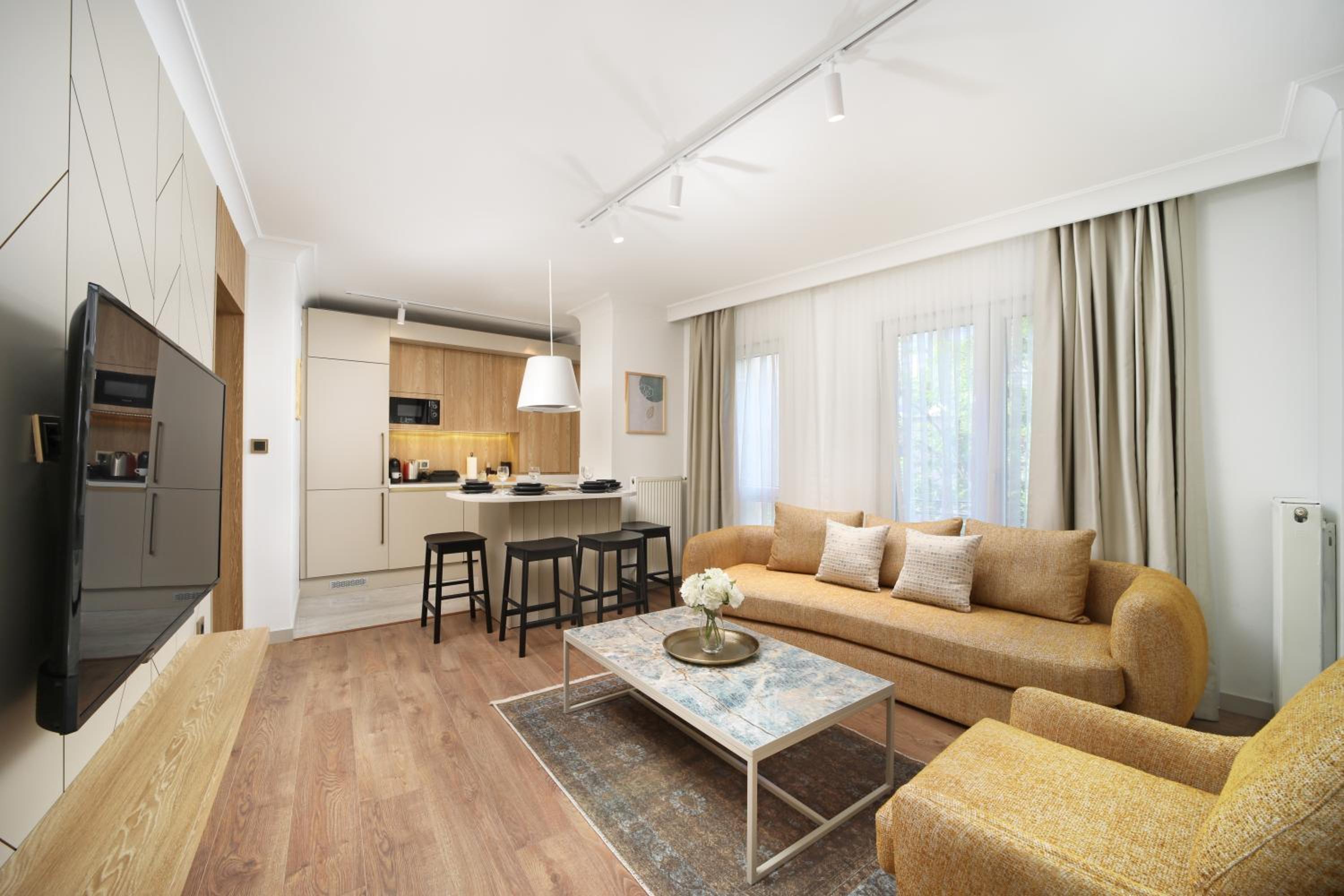 Two-Bedroom Deluxe Apartment photo 1
