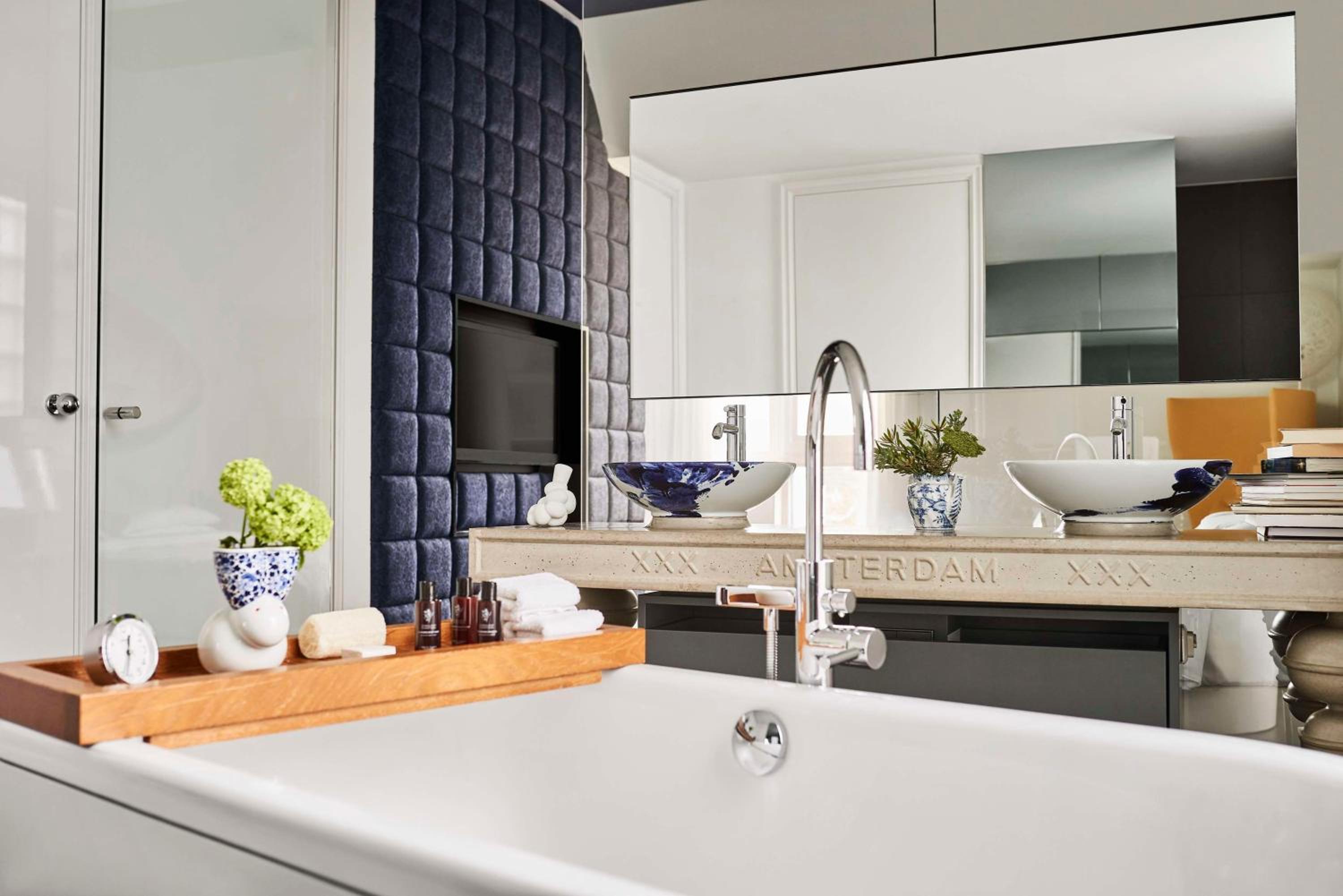 Andaz Suite thumbnail 6