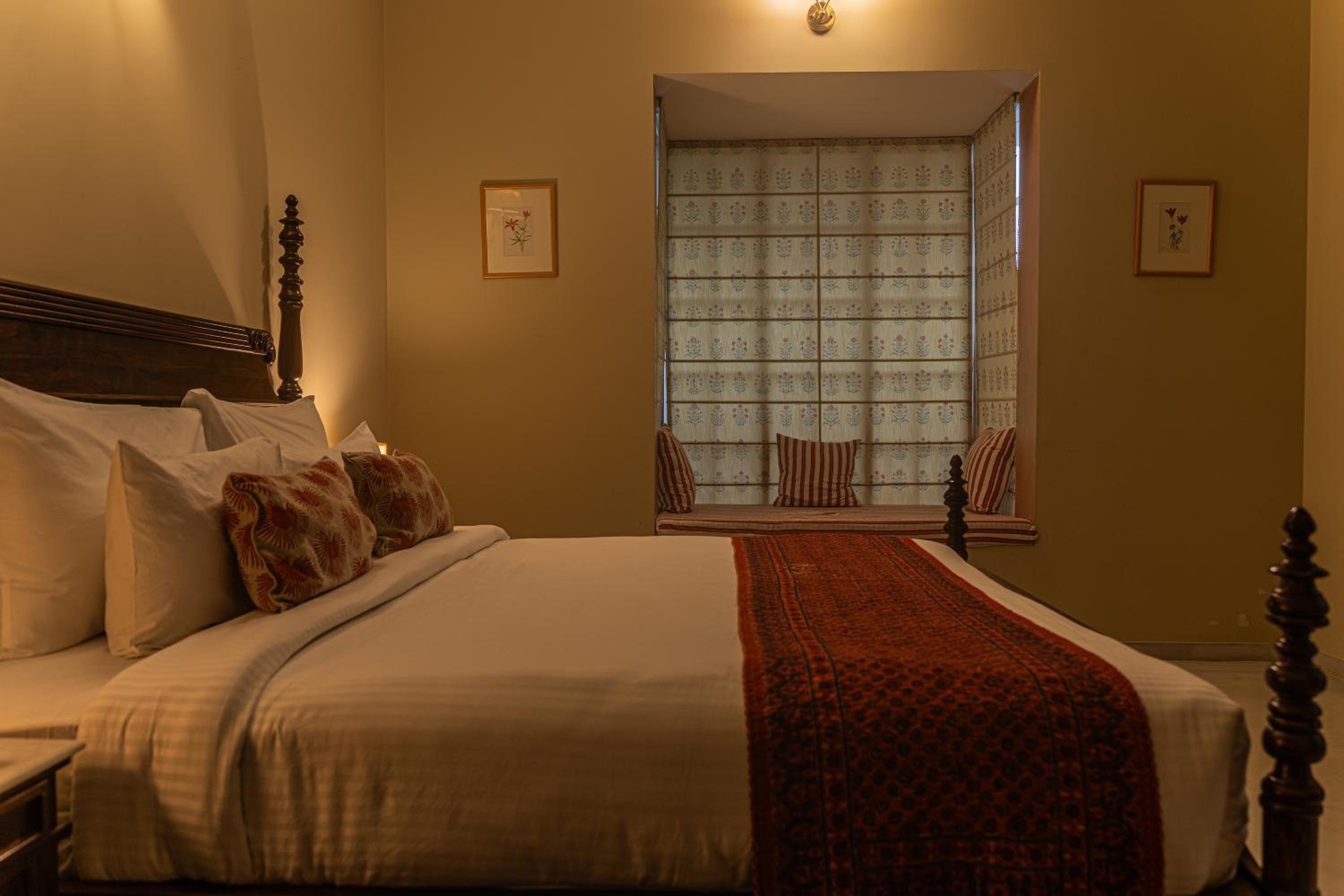 Heritage Garden View Suite 