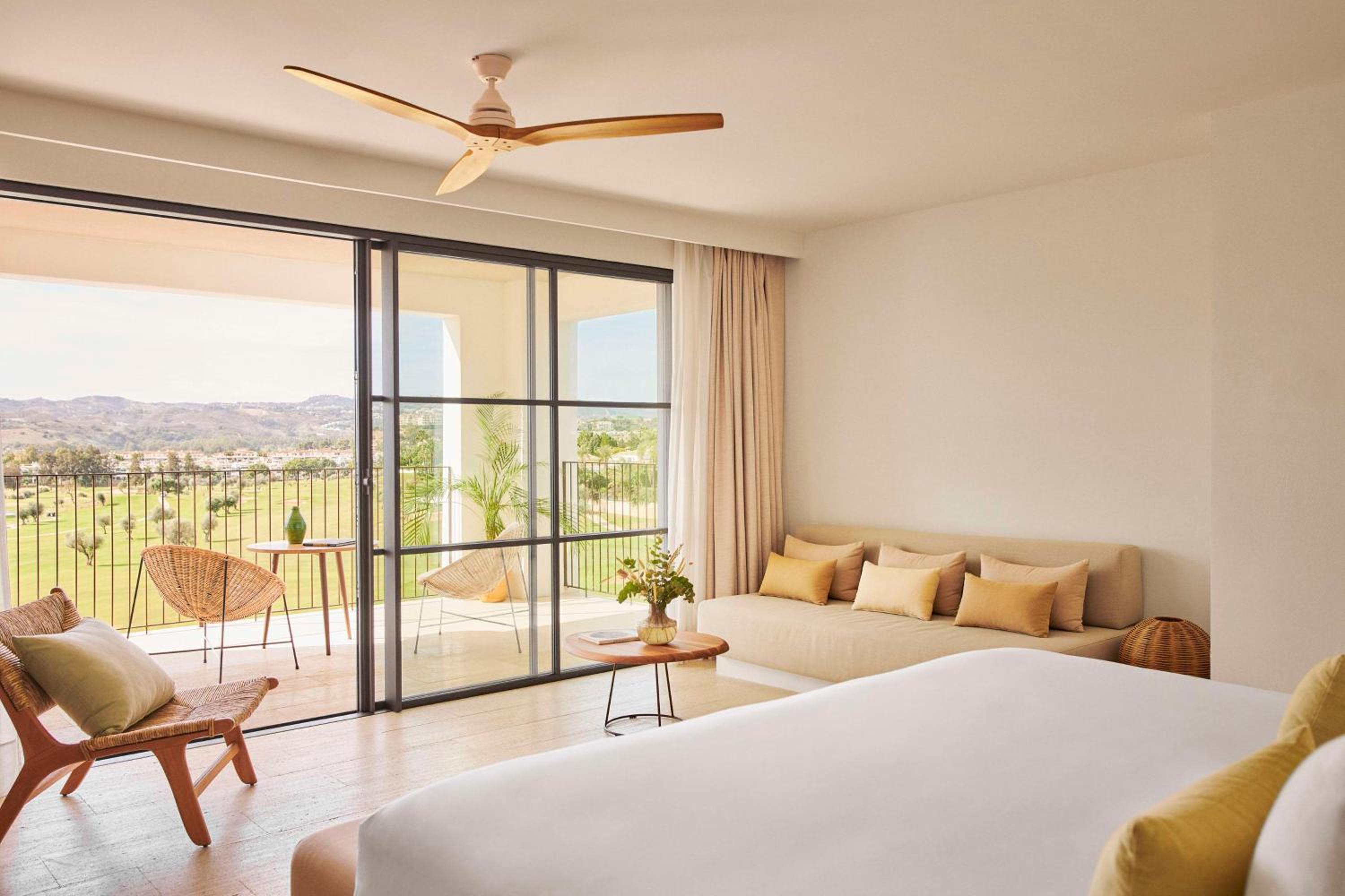 Junior Suite with Golf View - Photo 1