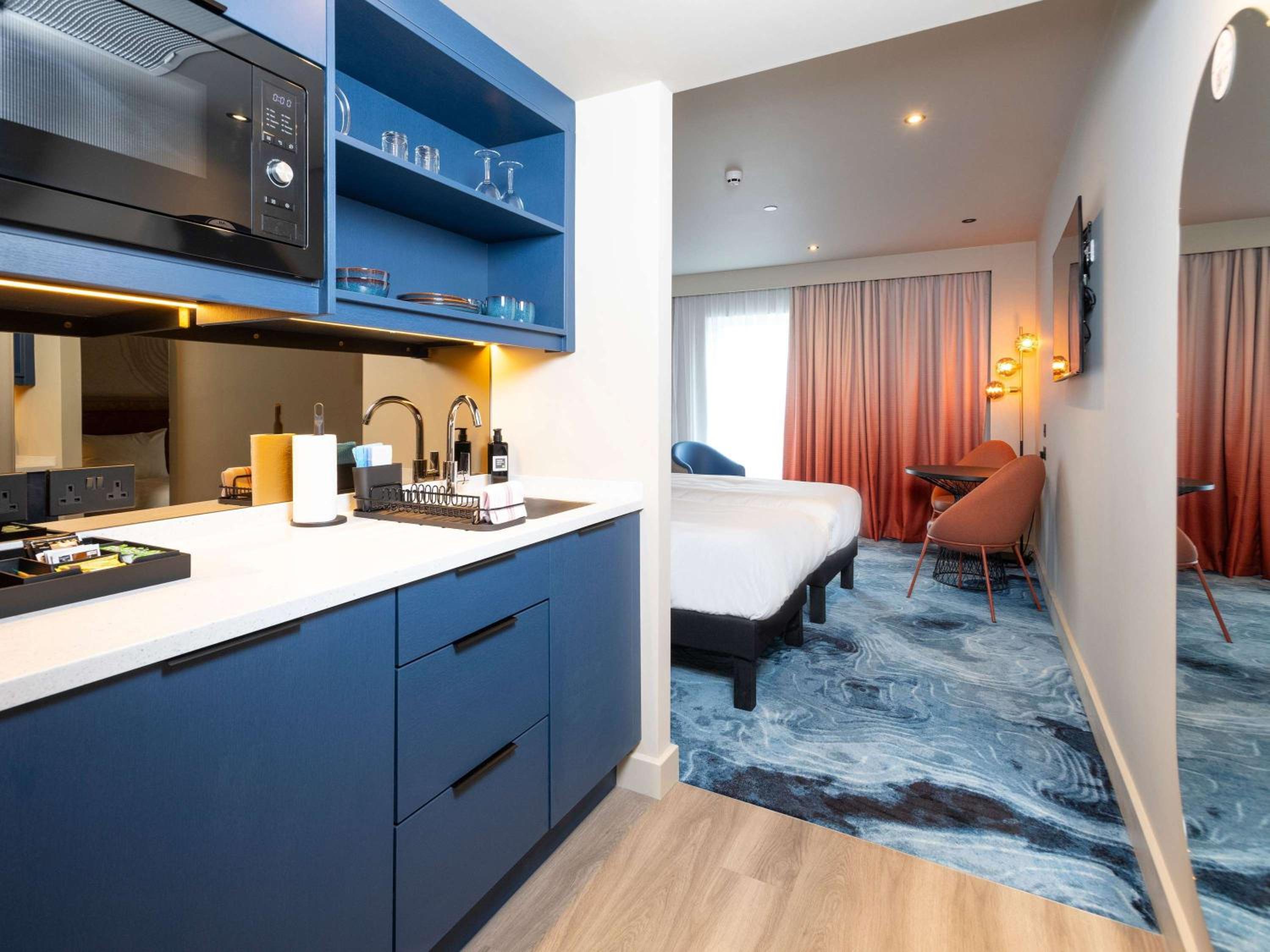 Superior Twin Room with Kitchenette - Photo 3
