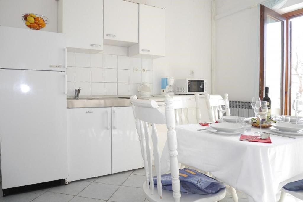 Two-Bedroom Apartment photo 2