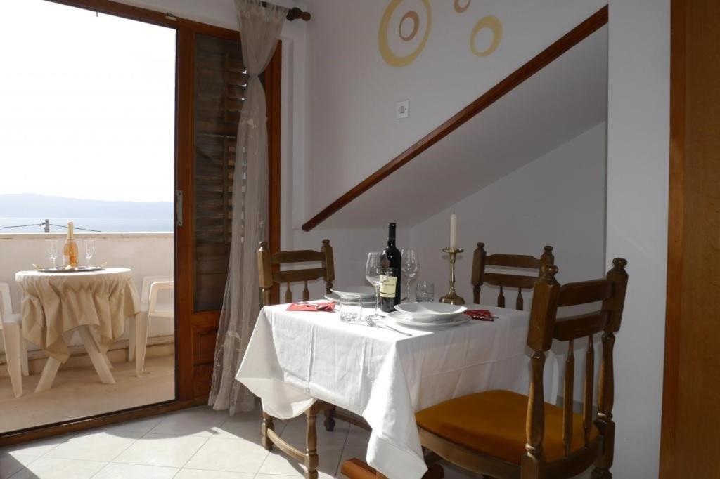 Studio Apartment with Sea View photo 3