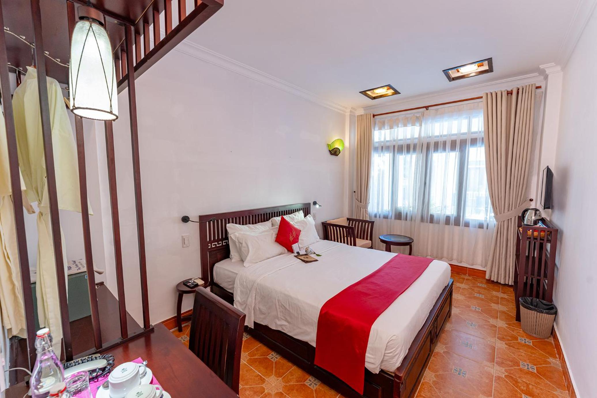 Standard Double Room - Photo 7