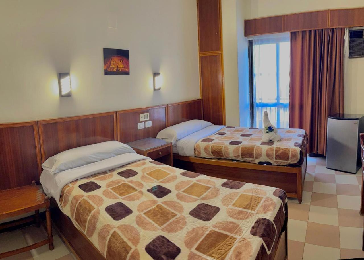 Deluxe Twin Room photo 3