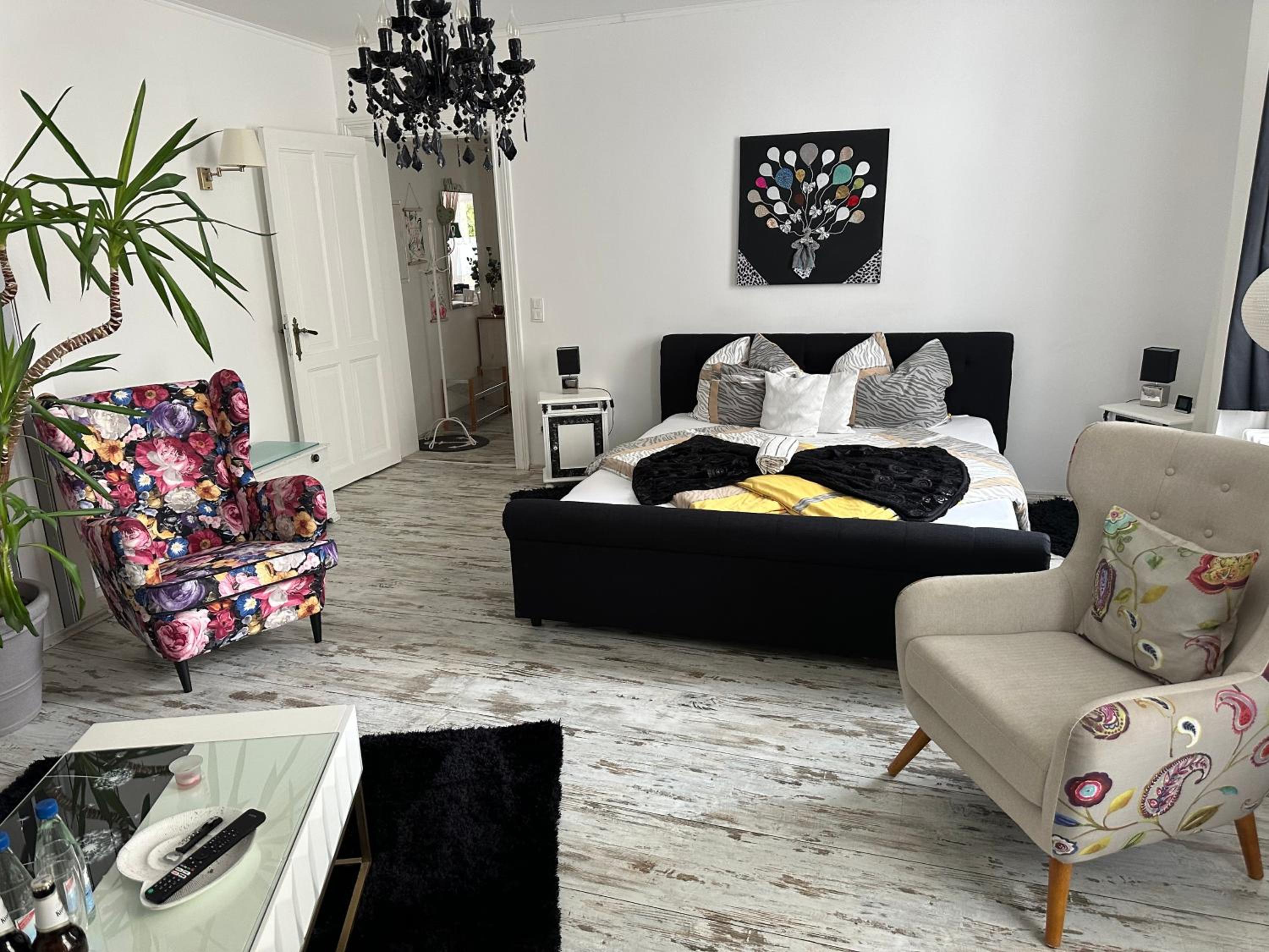 Apartment photo 1