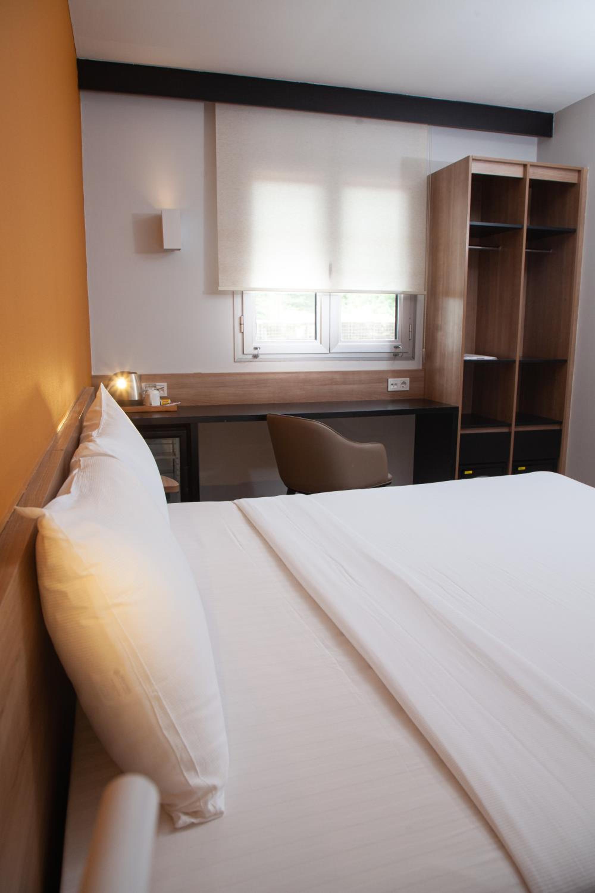 Standard Double Room photo 3