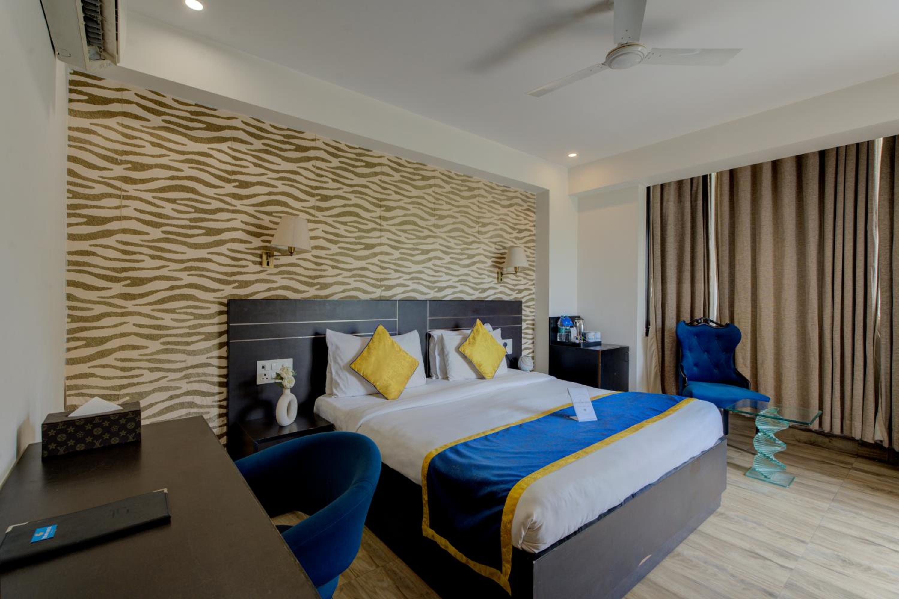King Room with Balcony