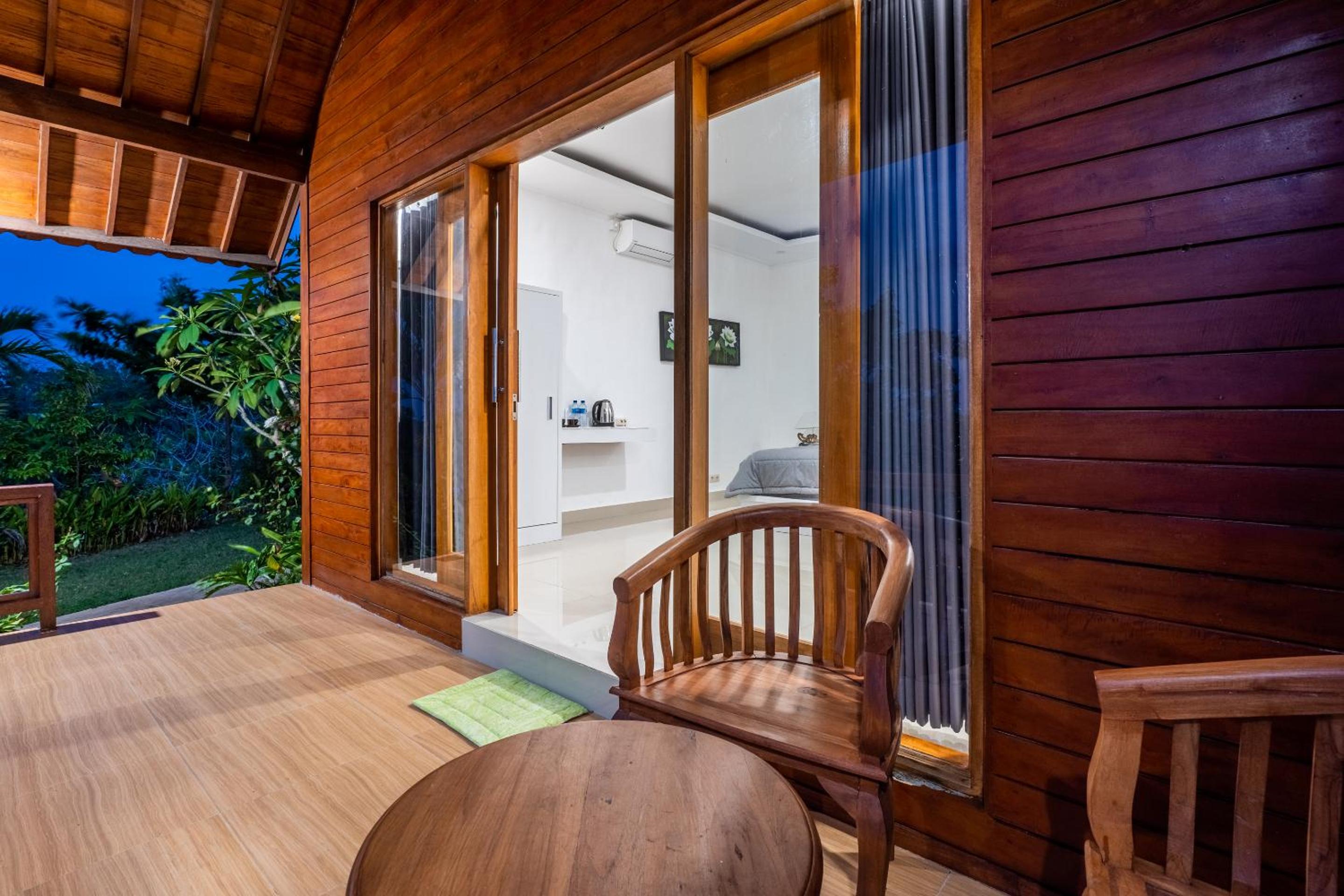 Deluxe Double Room with Balcony and Sea View - Photo 4