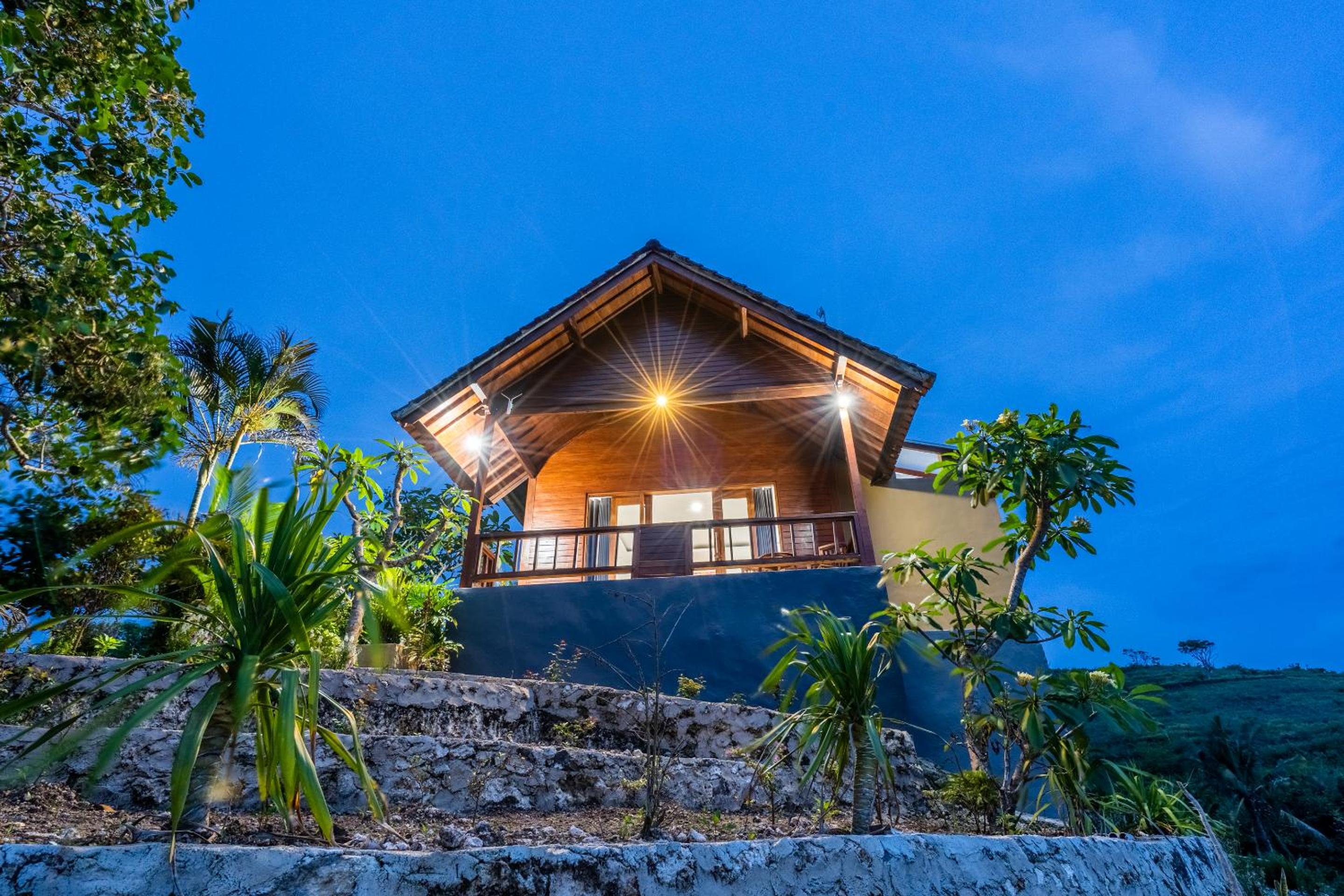 Deluxe Double Room with Balcony and Sea View - Photo 2