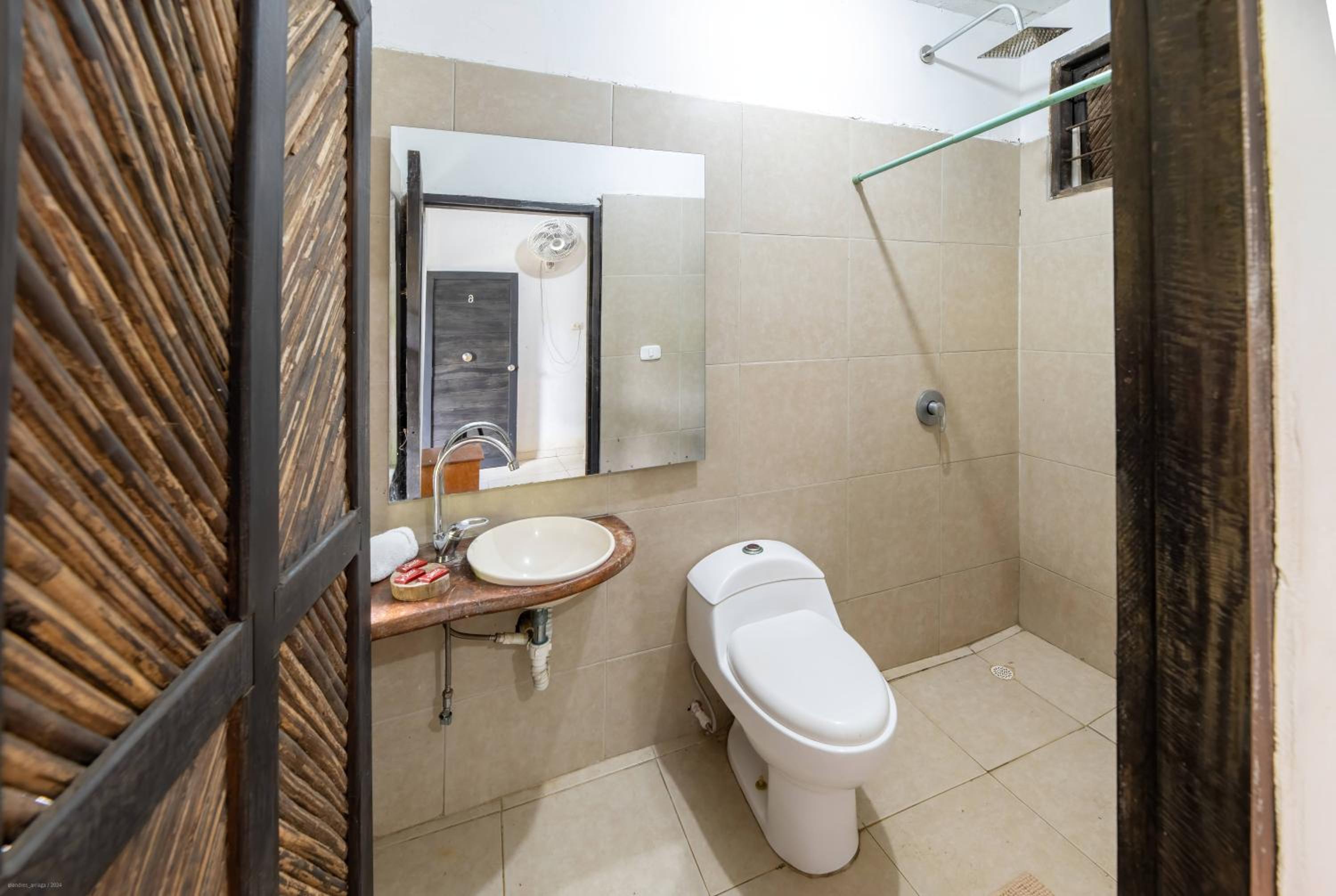 Large Single Room photo 2