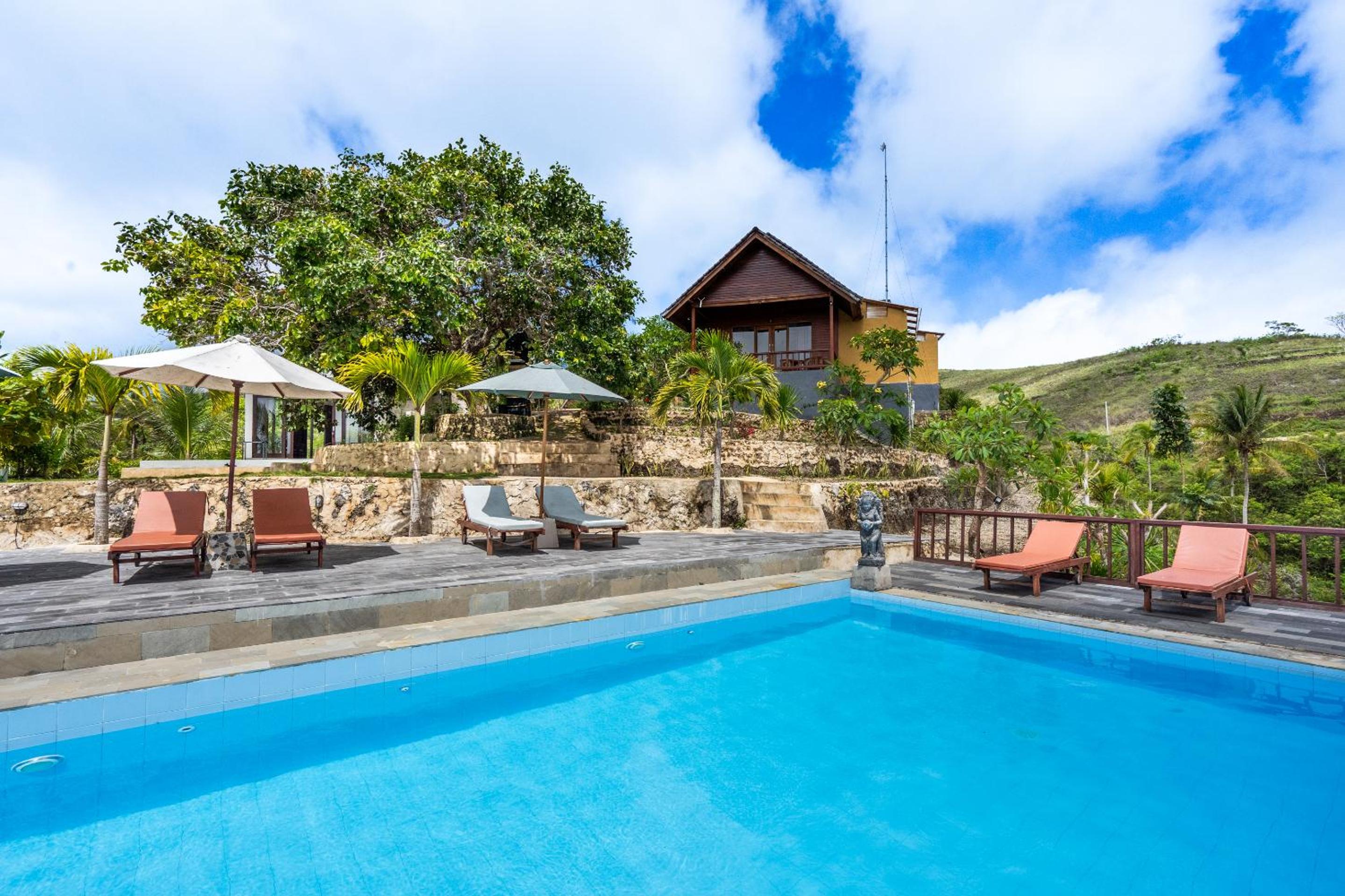 Deluxe Double Room with Balcony and Sea View - Photo 11