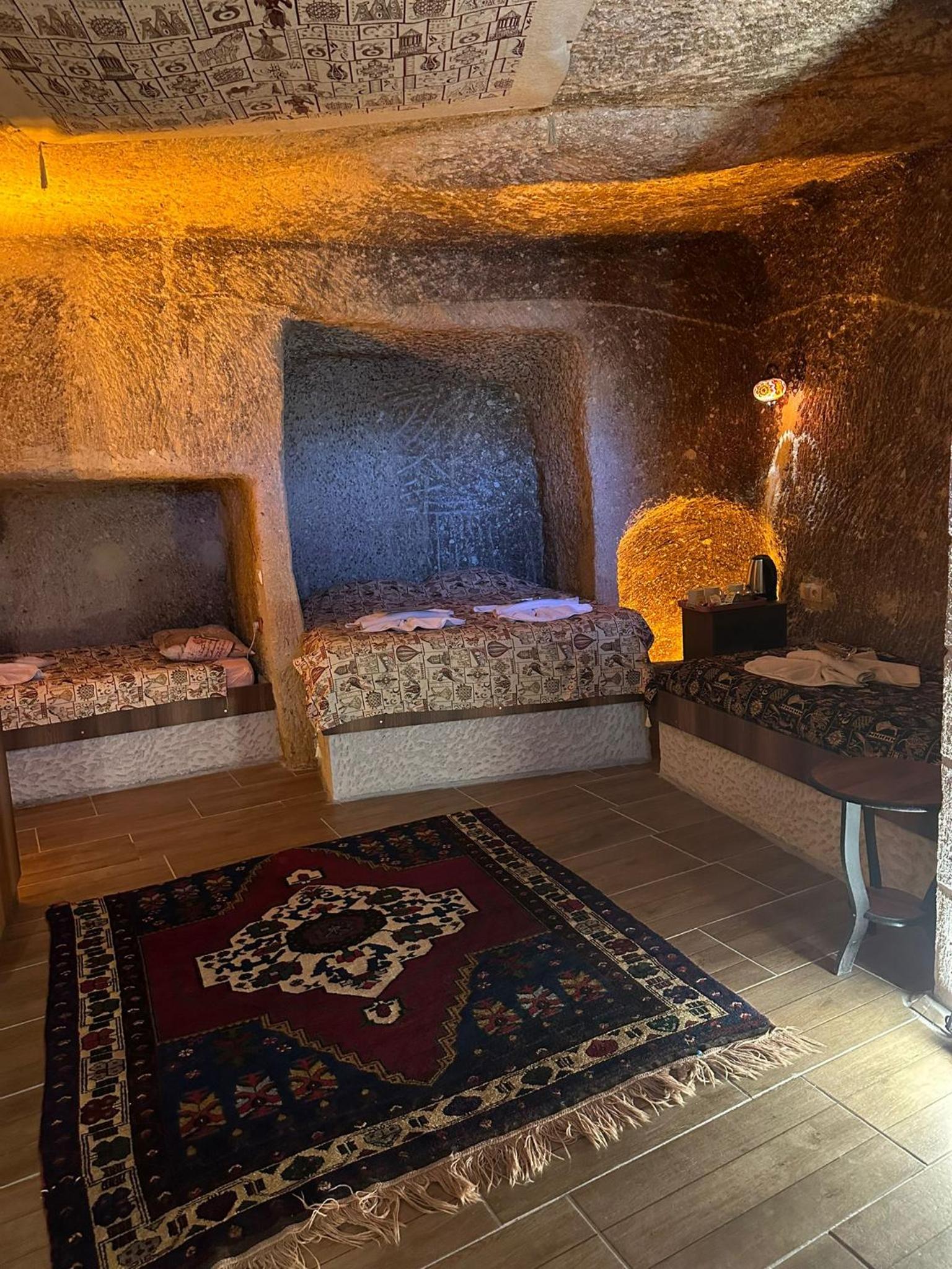 Standard Cave Room - Photo 1