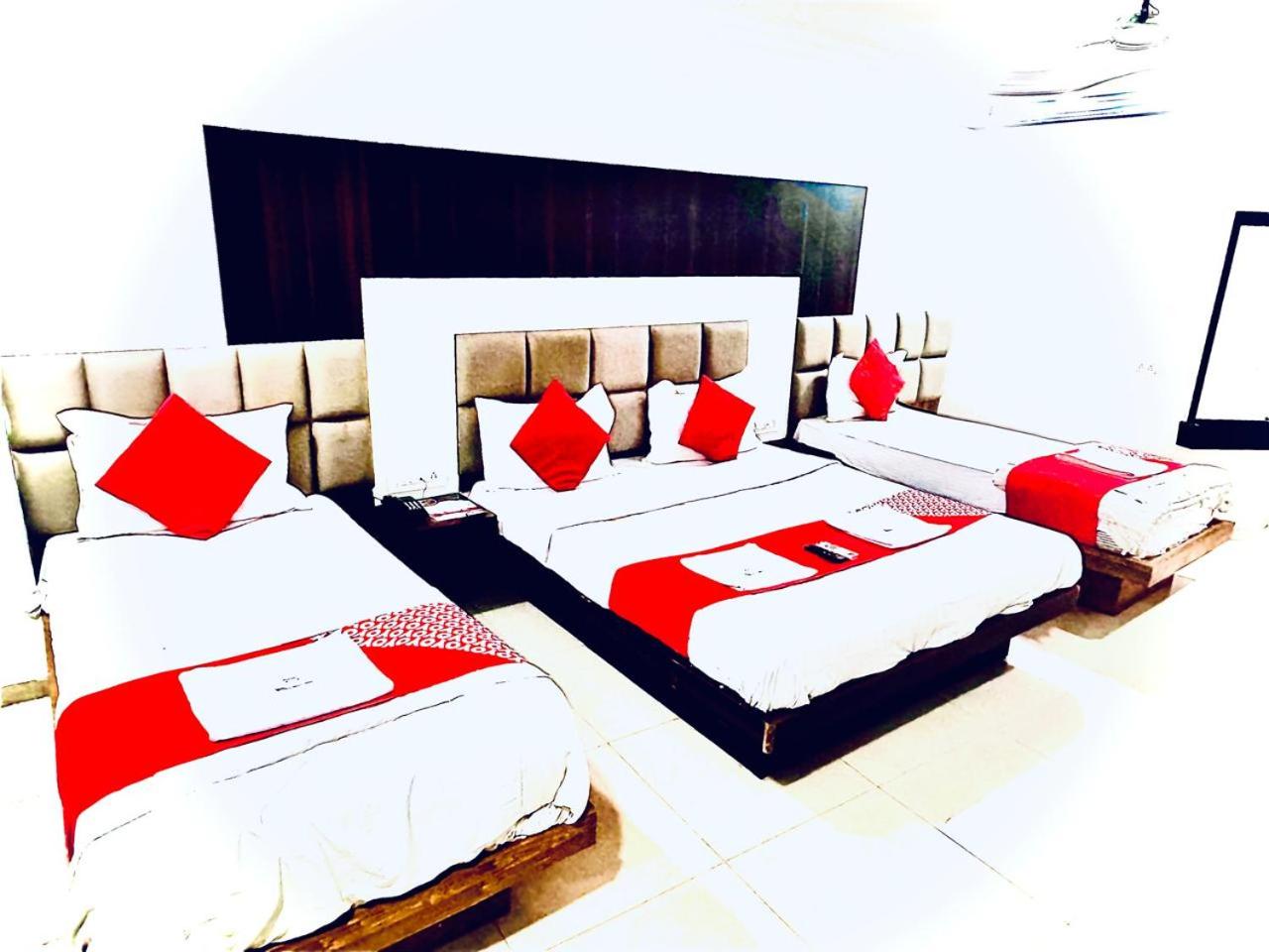 Deluxe Family Suite